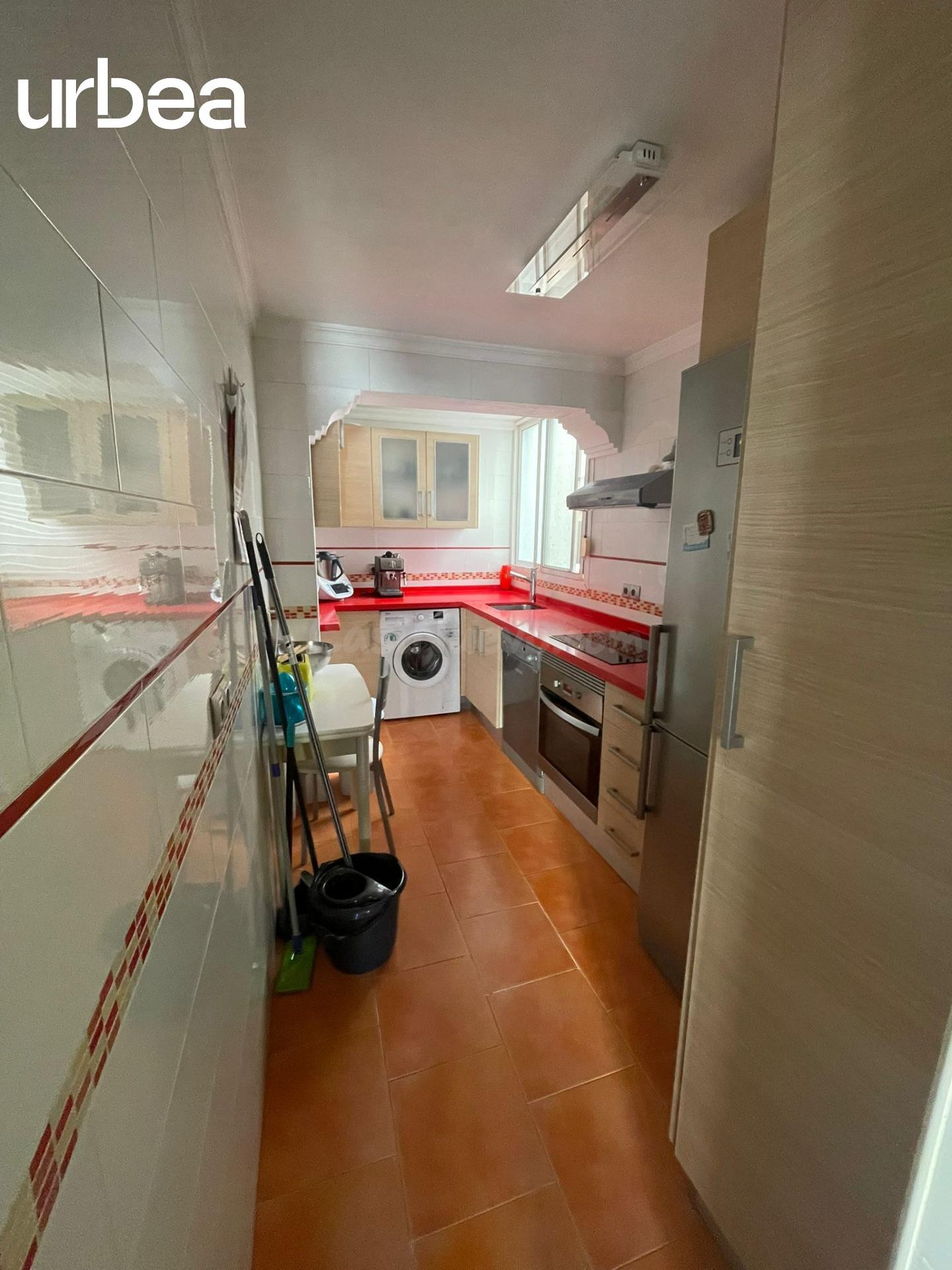 PISO EN VENTA DE DOS DORMITORIOS EN SEGUNDA PLANTA SIN ASCEN - foto 2