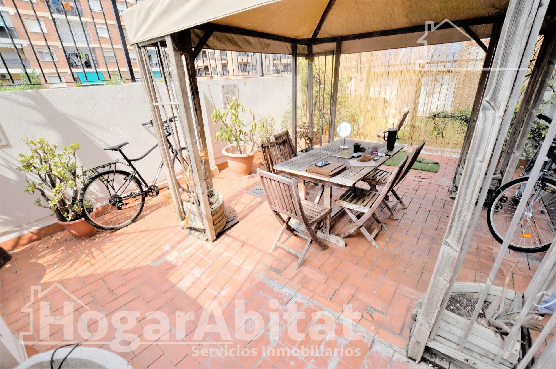BONITO, LUMINOSO Y EXTERIOR CON GRAN TERRAZA Y ASCENSOR - foto 3