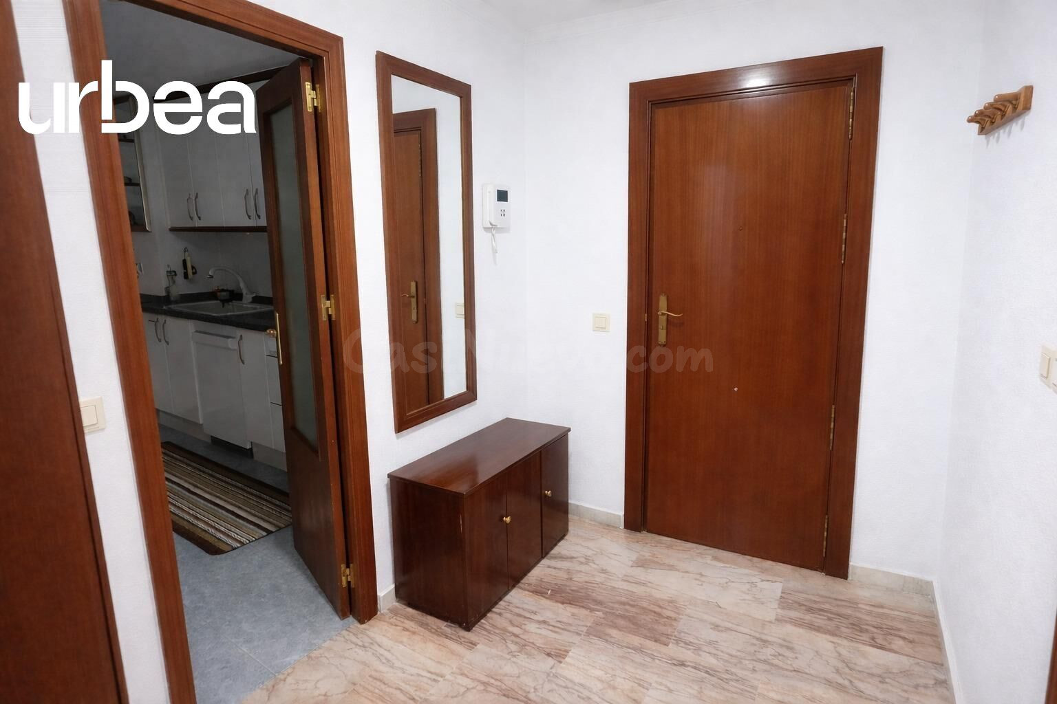Piso en Gamarra con 4 habs, preciosa terraza esquina además  - foto 5