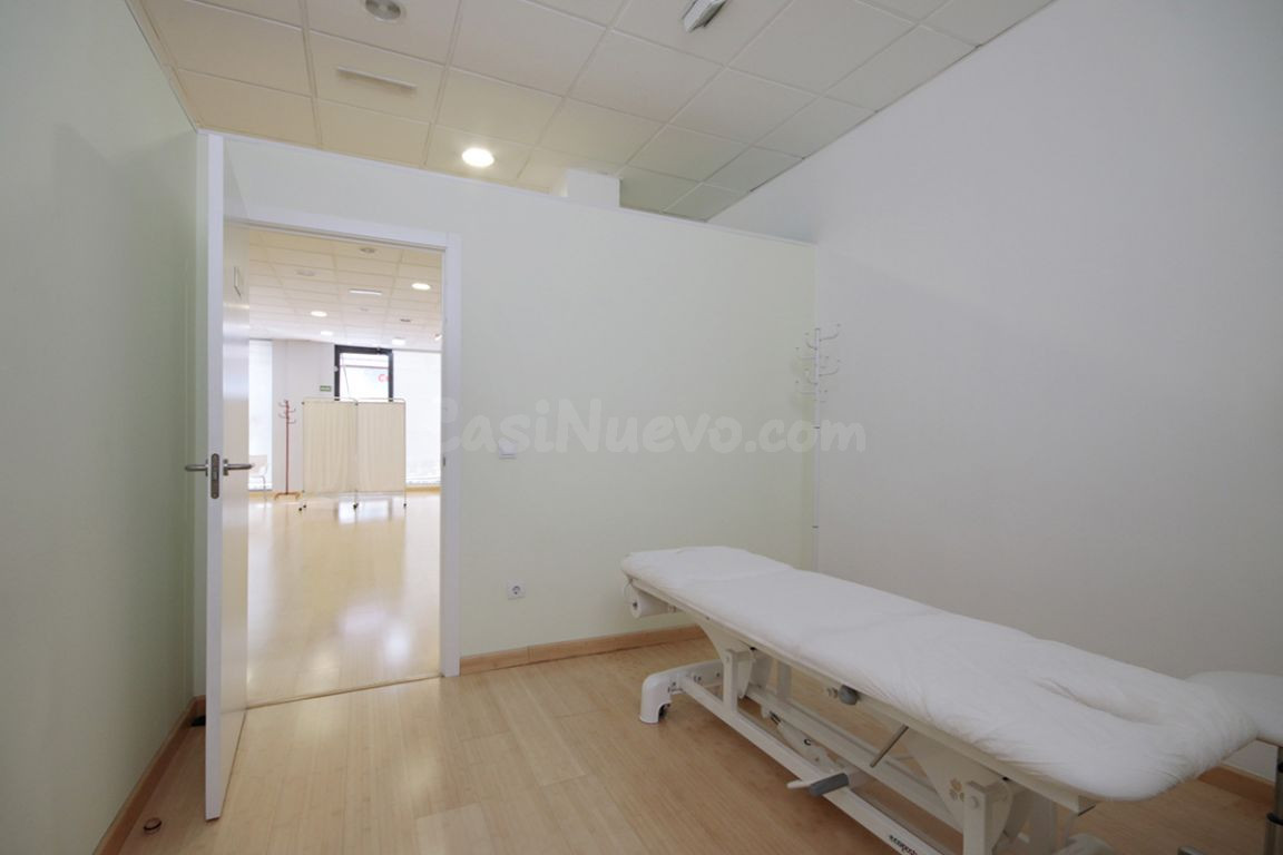 LOCAL EN CALLE ARABIAL - foto 5