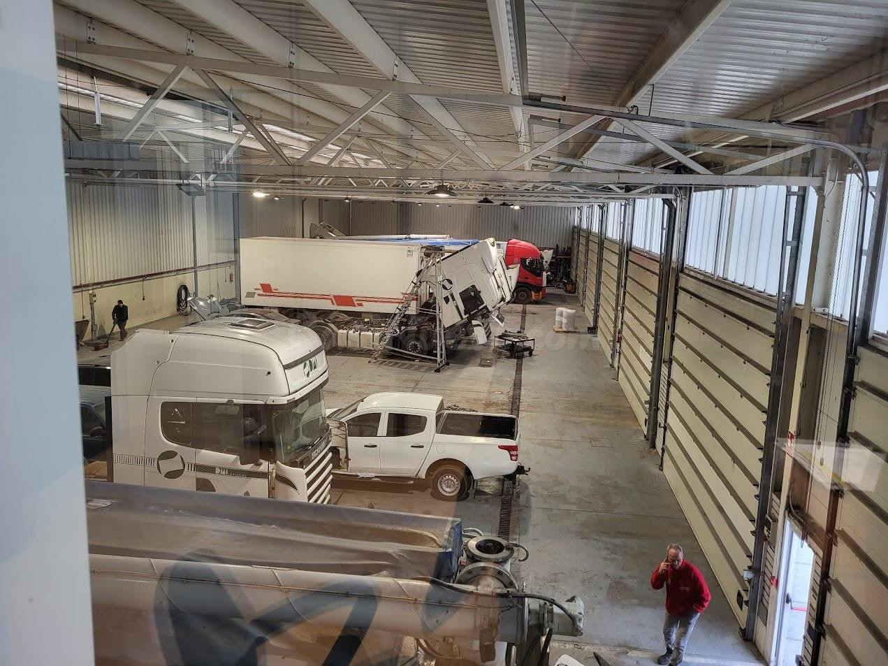 MAGNÍFICA NAVE EN EL POLÍGONO INDUSTRIAL DE TROBAJO DEL CAMI - foto 5