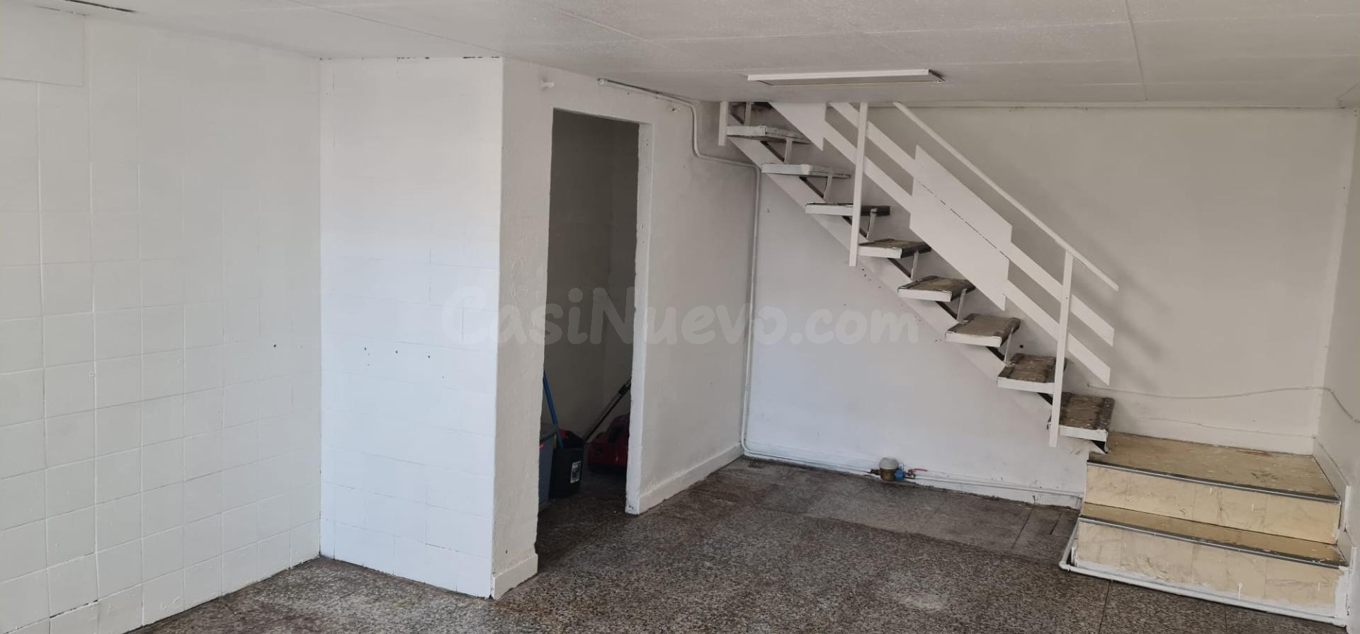 LOCAL COMERCIAL EN ESQUINA