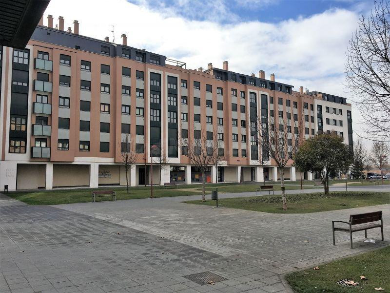 PLAZA JUAN PABLO II, DOS PLAZAS DE GARAJE EN ALQUILER