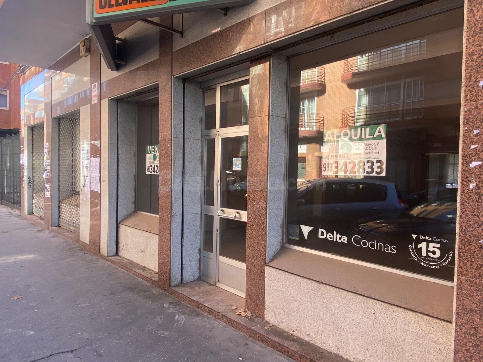 FinVall vende y alquila, amplísimo local para reformar en la