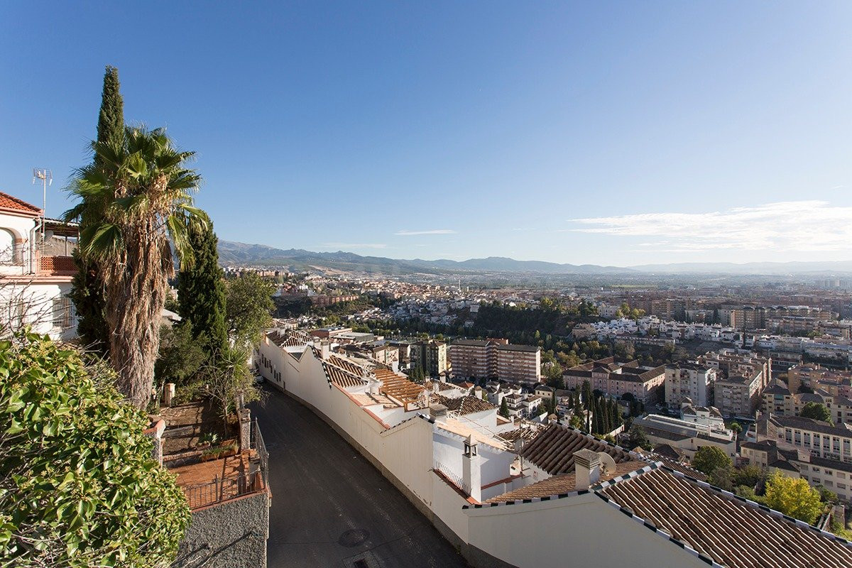 SOLAR EN VENTA BARRANCO ABOGADO - PLURIFAMILIAR