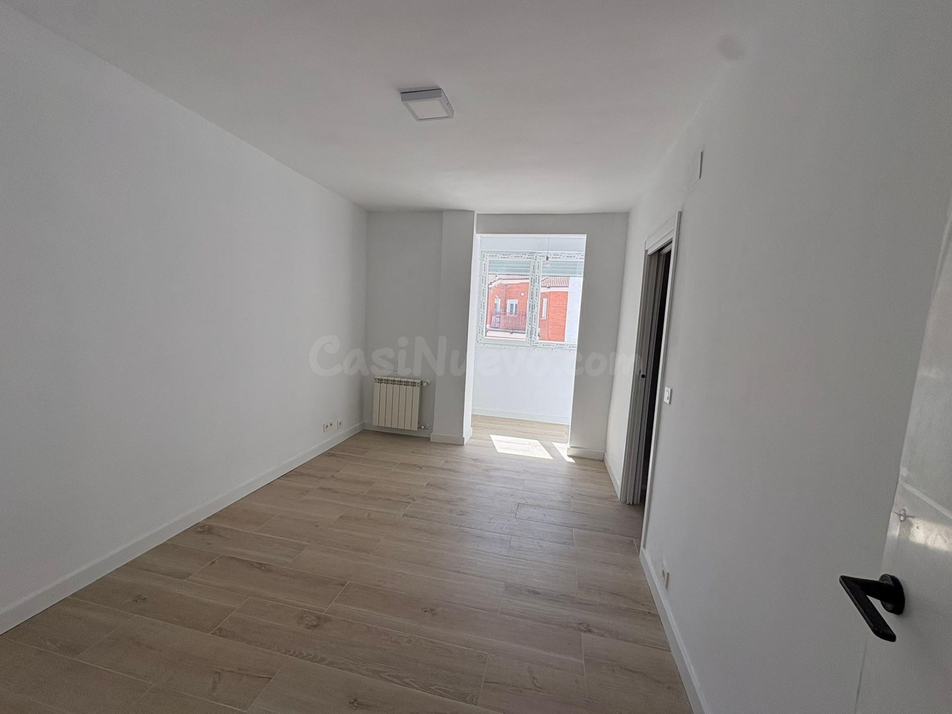 PISO EN VENTA CALLE MAGALLANES - foto 3