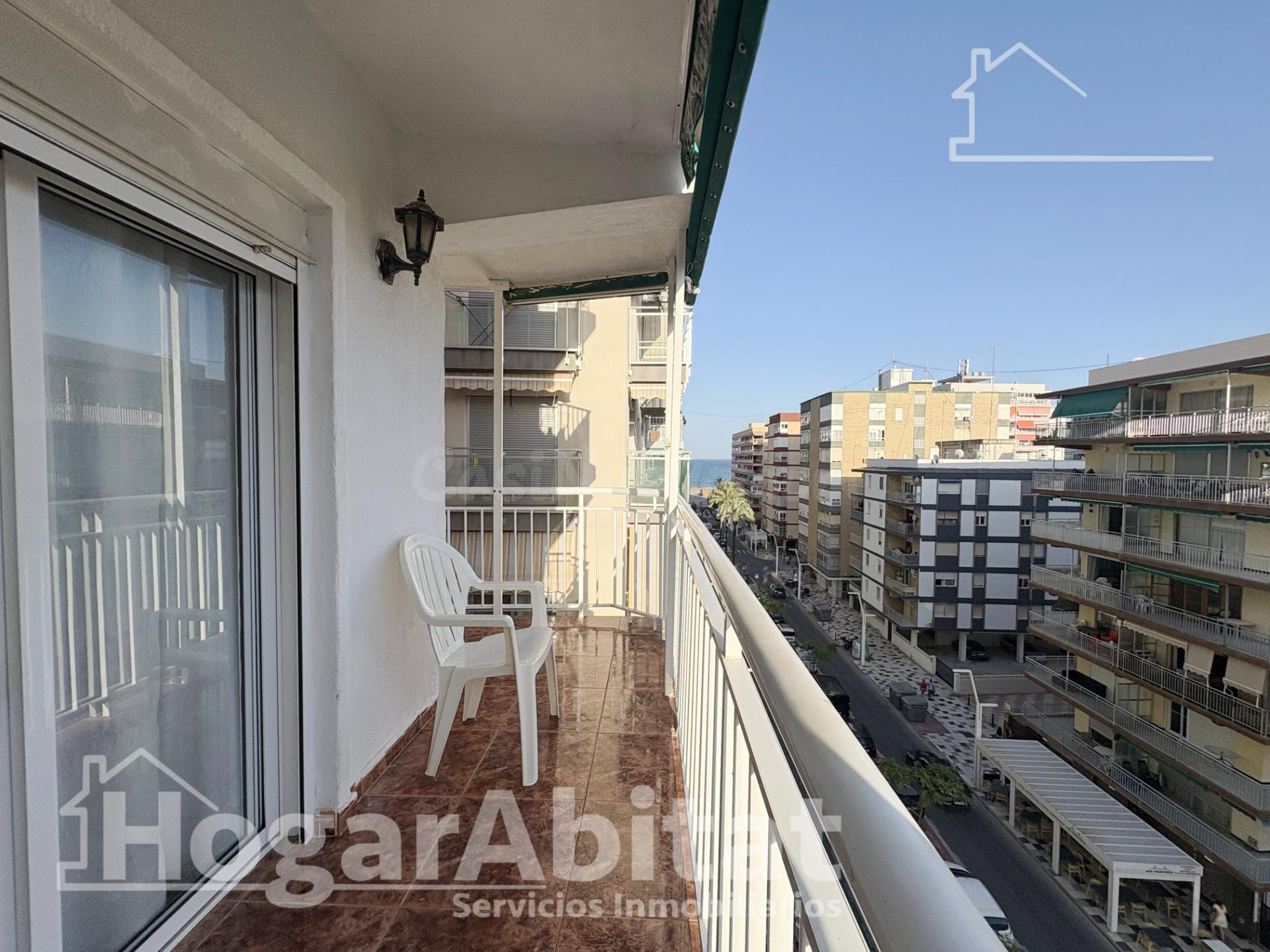 EXTERIOR CON DOS BALCONES CERCA DE LA PLAYA EN CULLERA