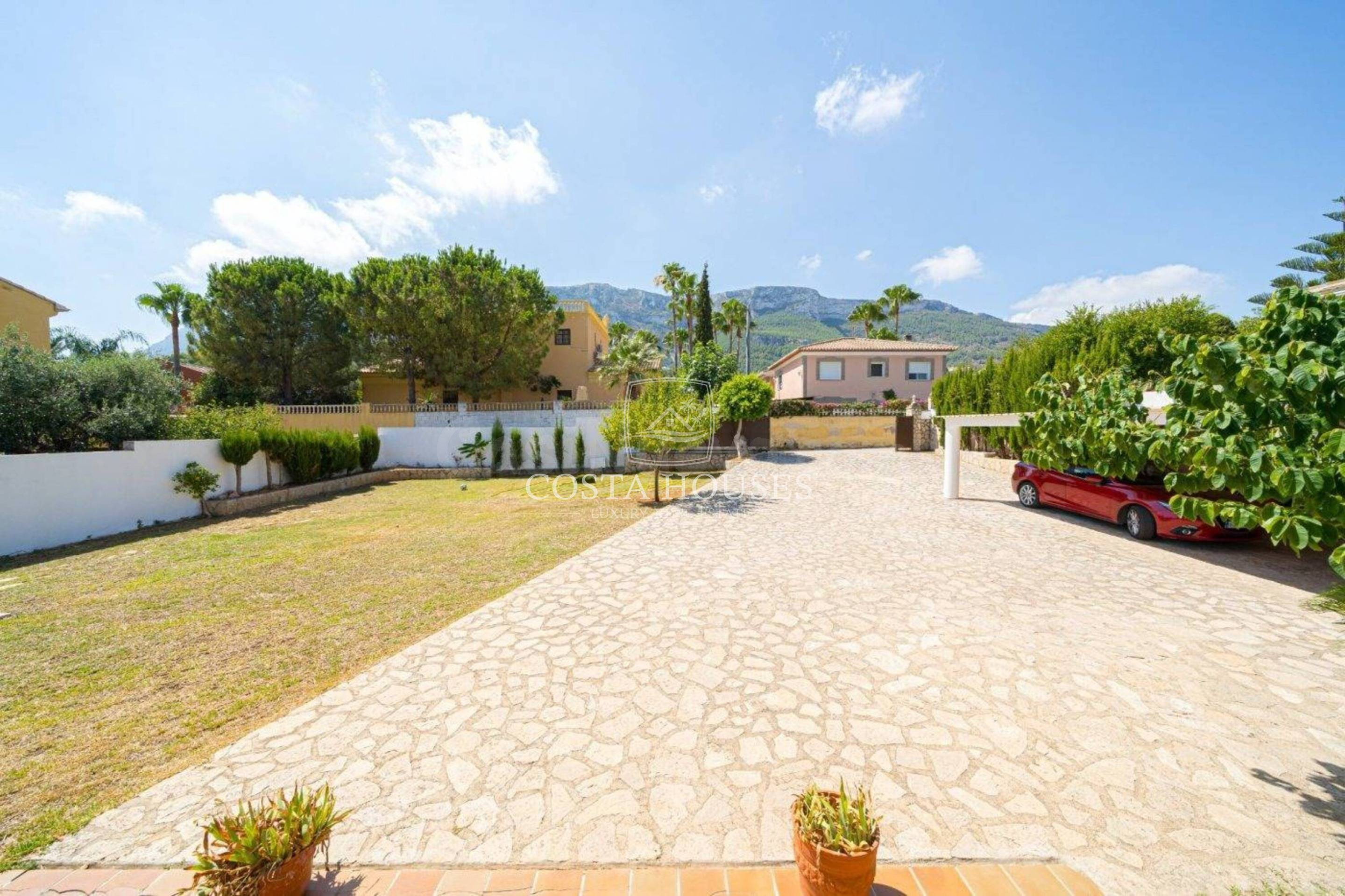 VENTA EXCLUSIVA VILLA MEDITERRÁNEA CERCA DEL CENTRO Y PLAYA  - foto 5