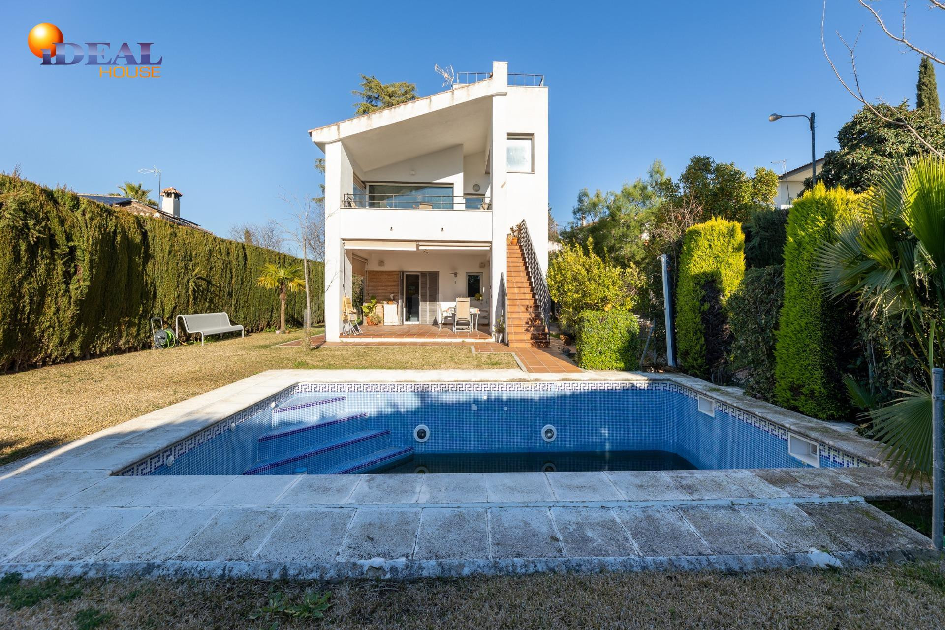 EXCLUSIVA VILLA EN CAJAR - foto 4