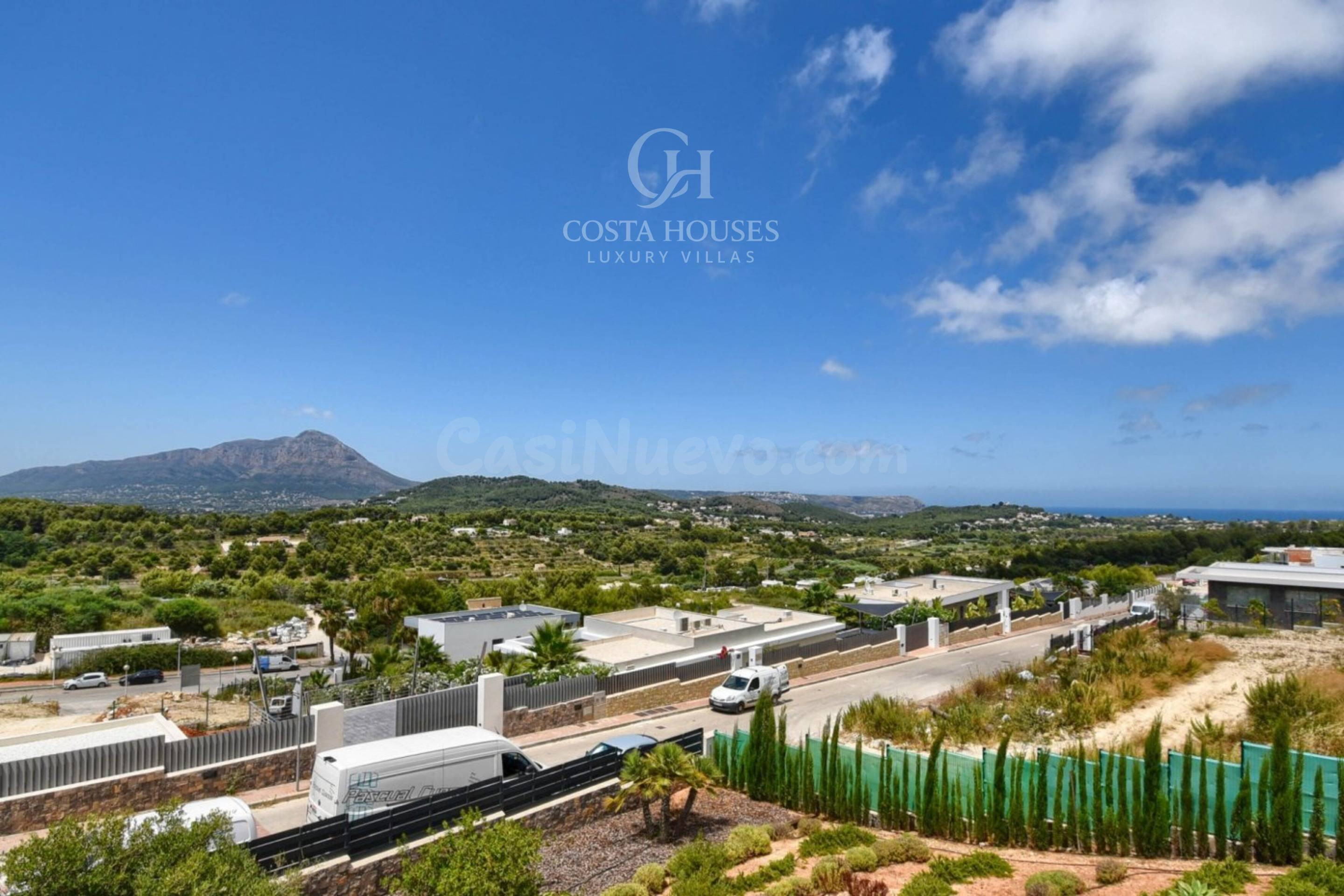 VILLA NUEVA CON VISTAS AL MAR EN VENTA EN MONTE OLIMPO, JÁVE - foto 3