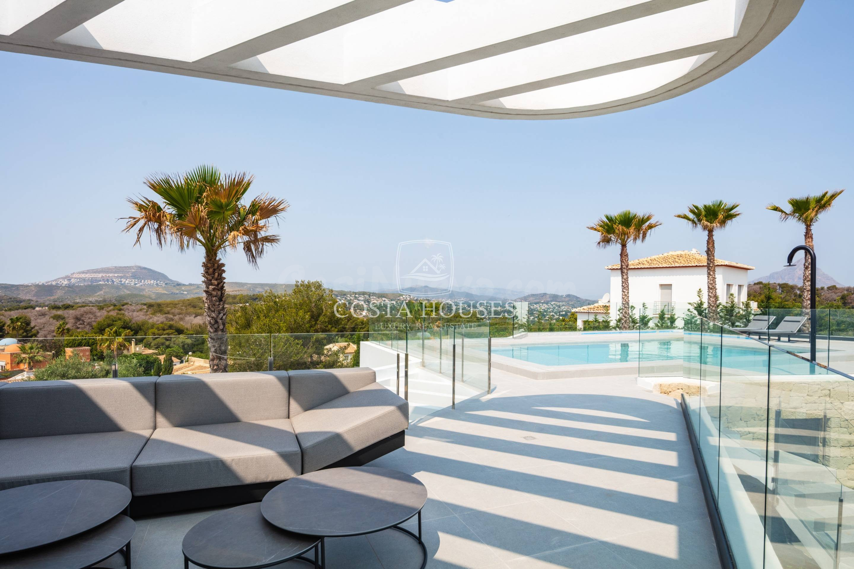 VENTA EN JÁVEA VILLA DE LUJO DE NUEVA CONSTRUCCIÓN FRENTE AL - foto 5