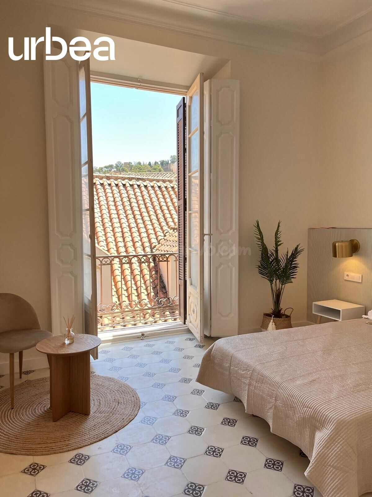 Piso señorial en el casco Histórico de la ciudad de Málaga, vivienda única en zona emblemática con 4 habs y 3 baños