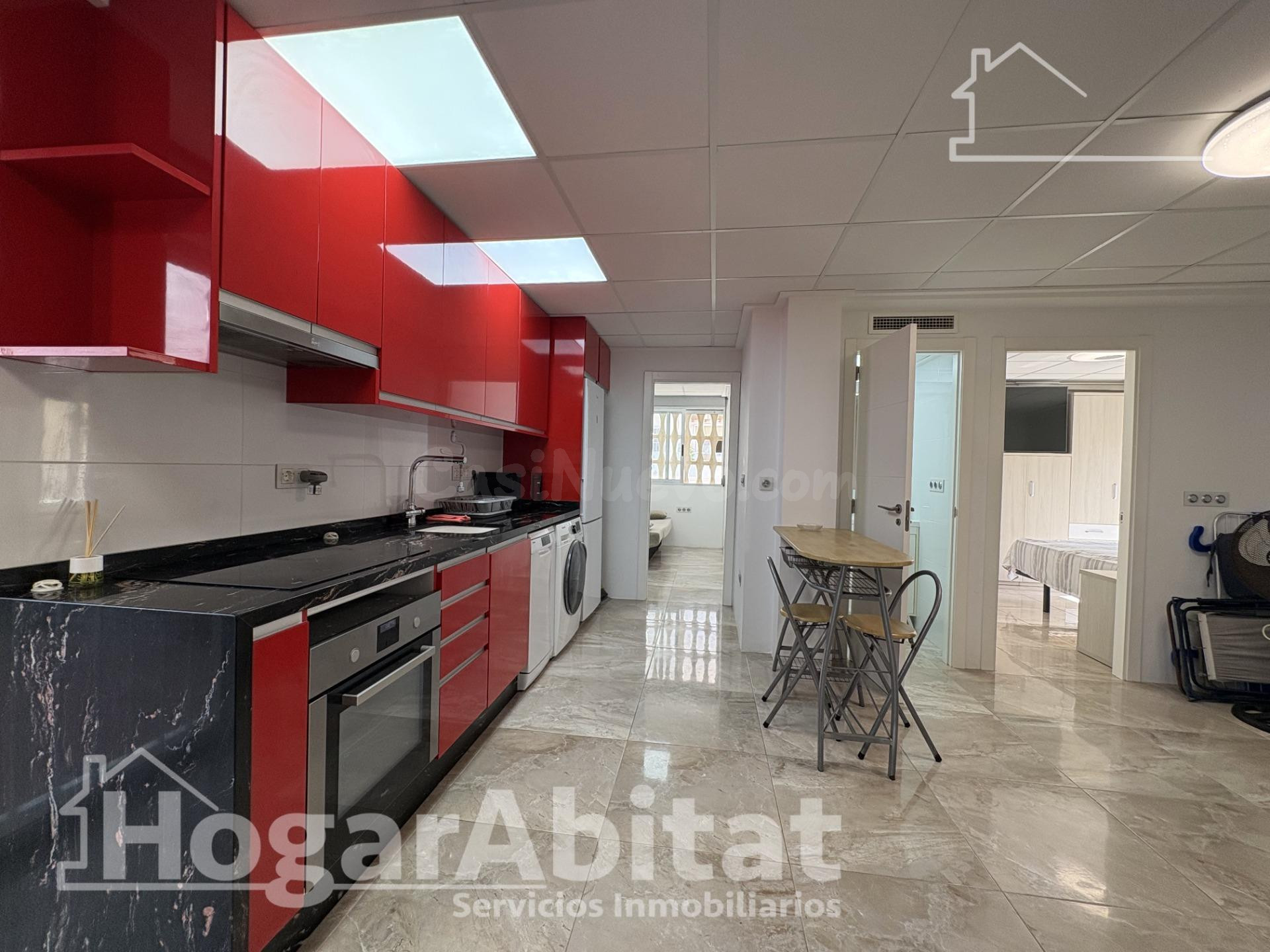 ¡REFORMADO! EXTERIOR CON ACCESO AL MAR, TERRAZA Y GARAJE - foto 5