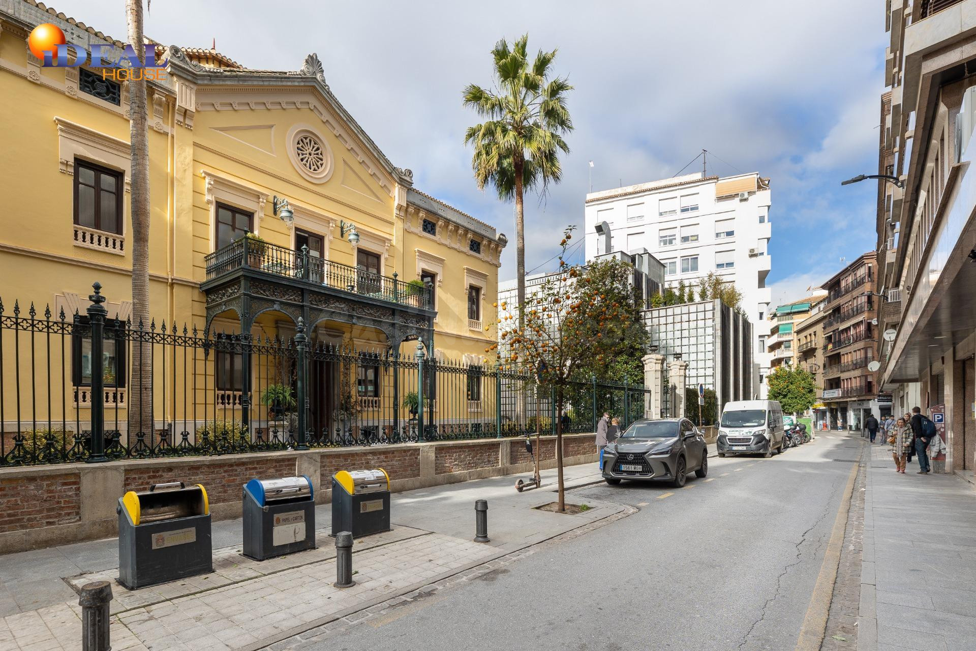 Exclusiva vivienda con vistas al Palacio de los Patos, junto Recogidas, 4 dormitorios 3 baños