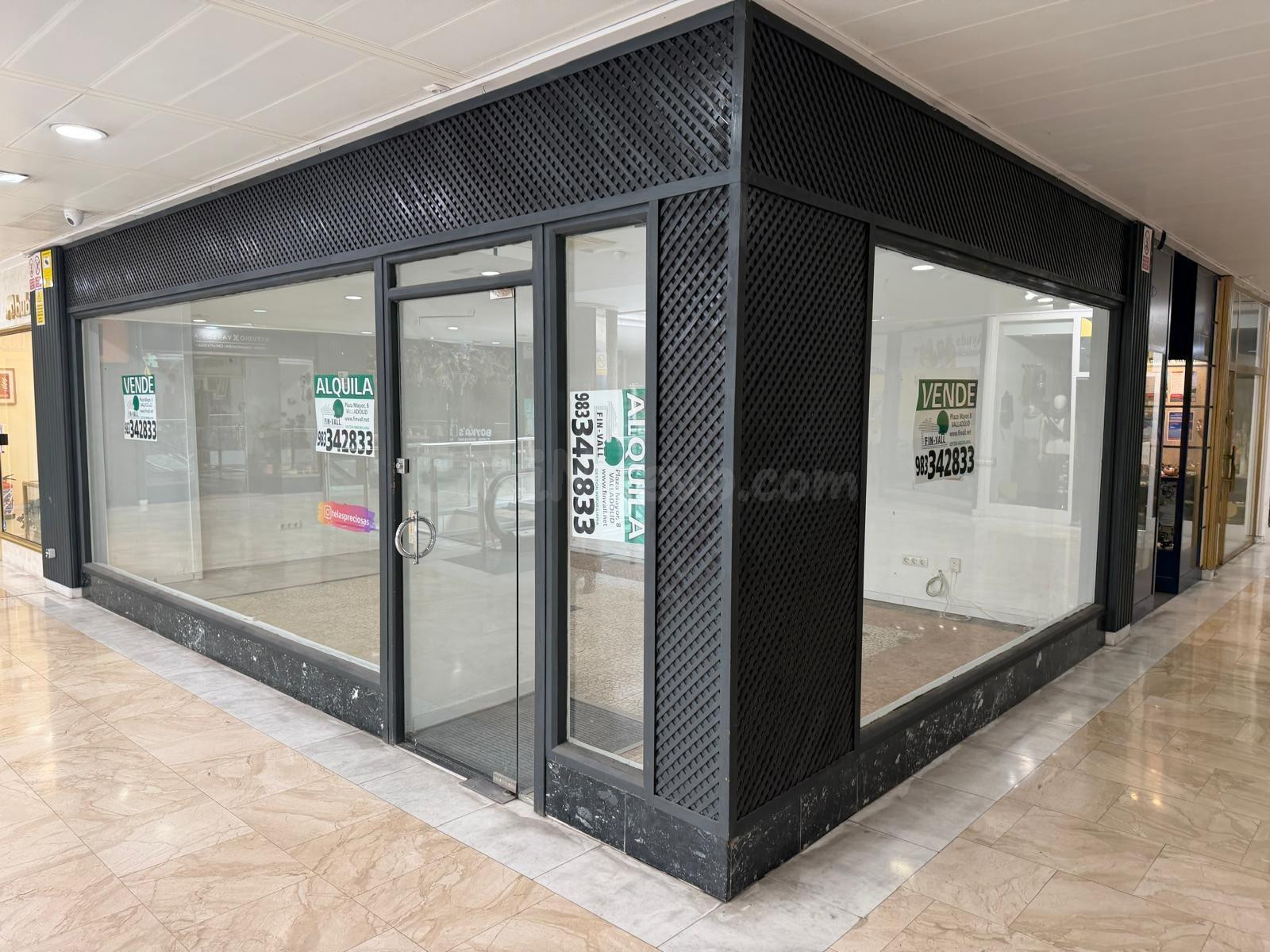 Local comercial en "Las Francesas"