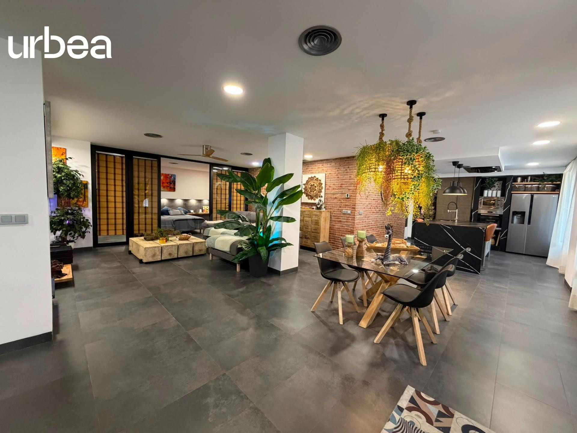Planta baja 2 habitaciones 201m² en venta - Perchel sur - El