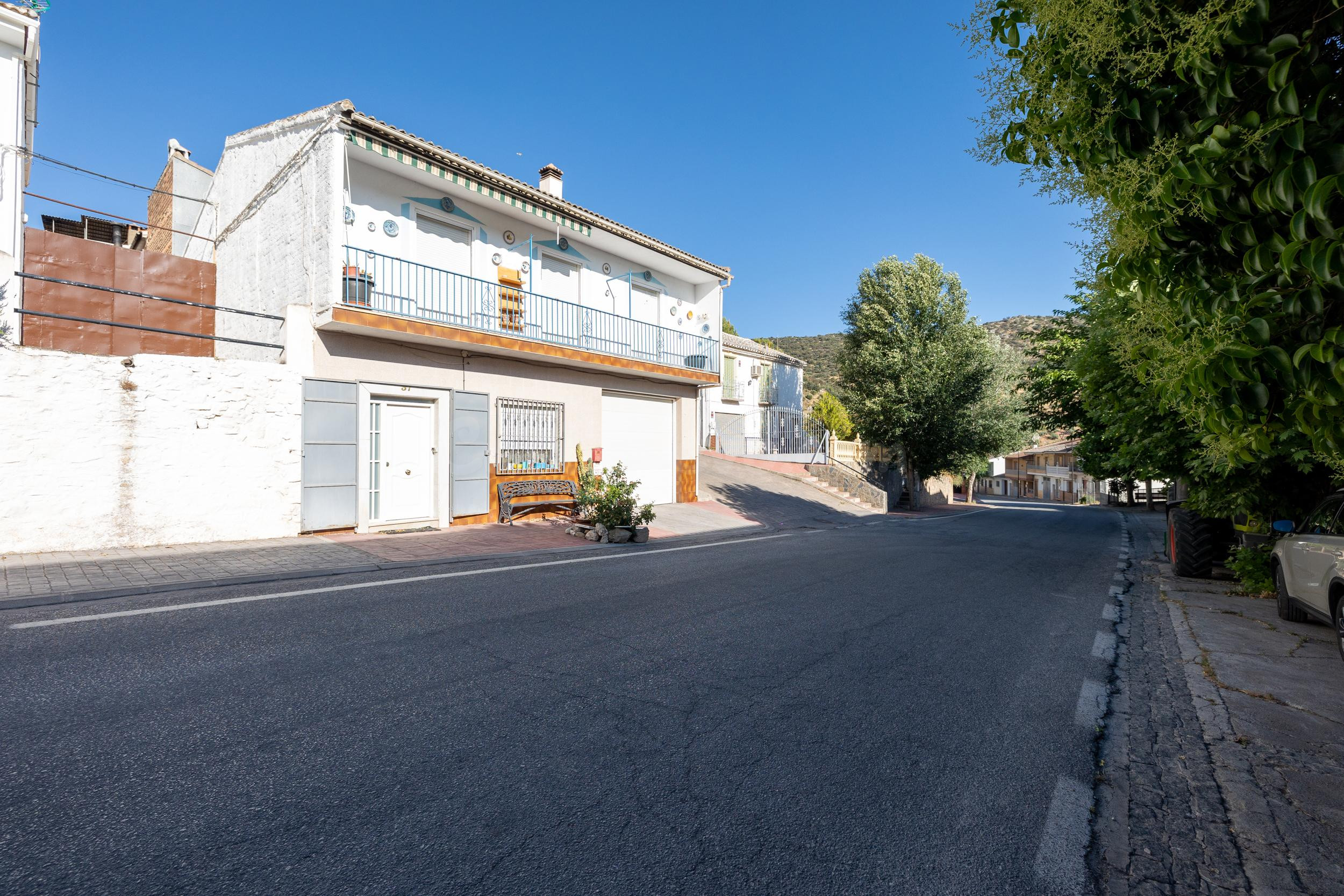 CASA MUY LUMINOSA EN UN ENTORNO UNICO