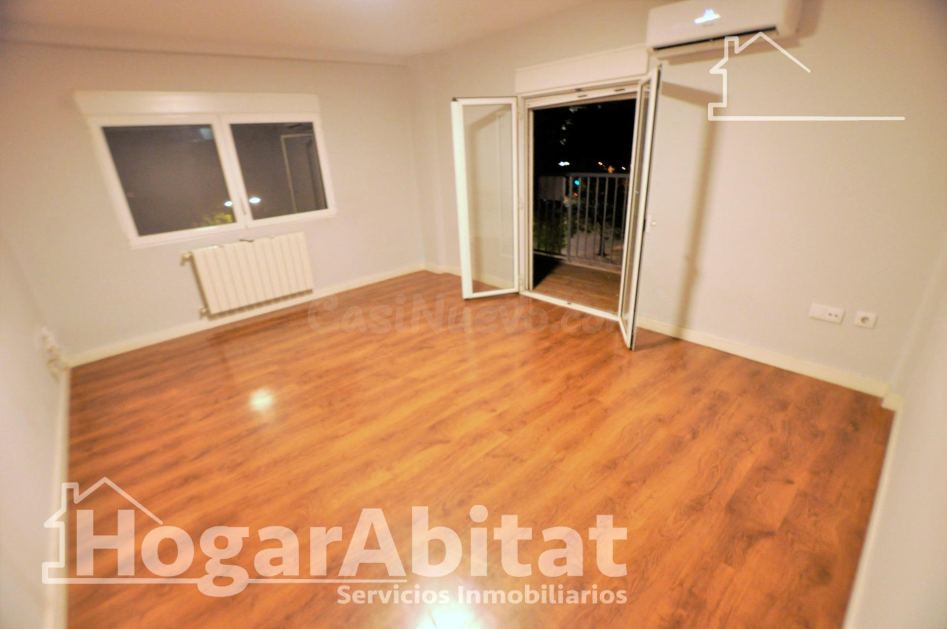 ¡REFORMADO! EXTERIOR CON ASCENSOR, BALCÓN Y TERRAZA - foto 3