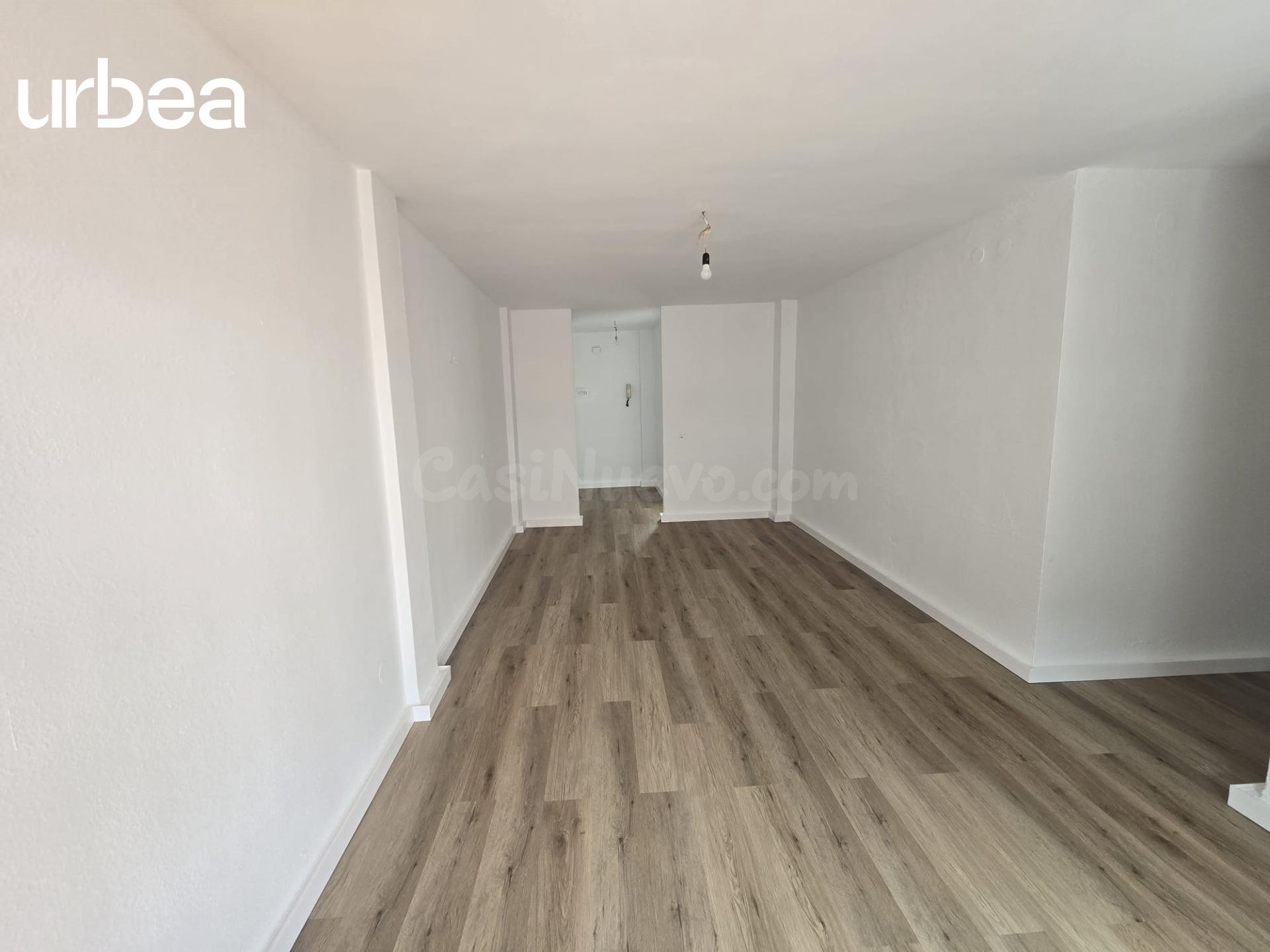 Estupenda vivienda de 4 dormitorios en el corazón de Arroyo  - foto 2