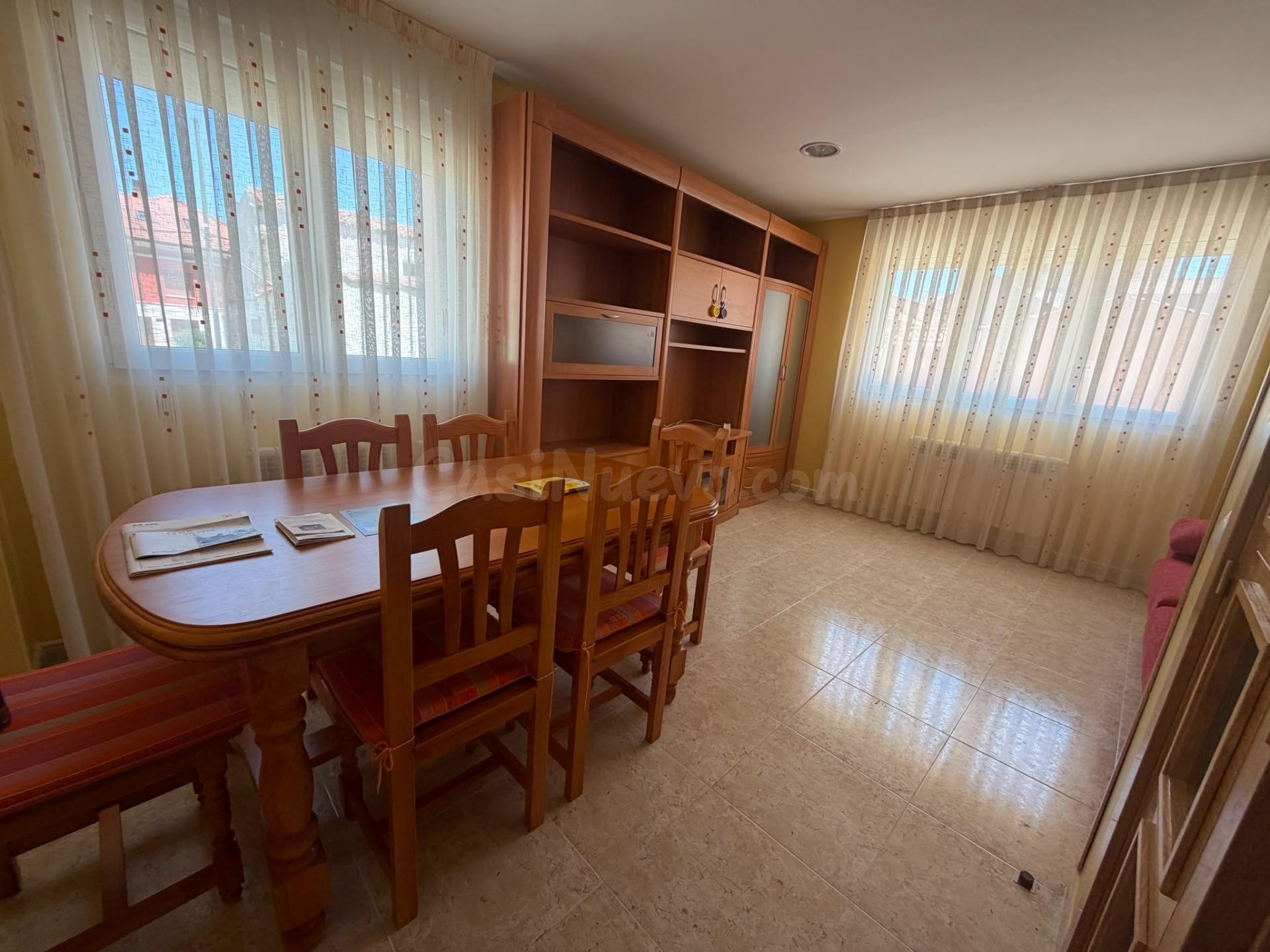 BAJO EN VENTA EN FUENSALDAÑA - foto 3