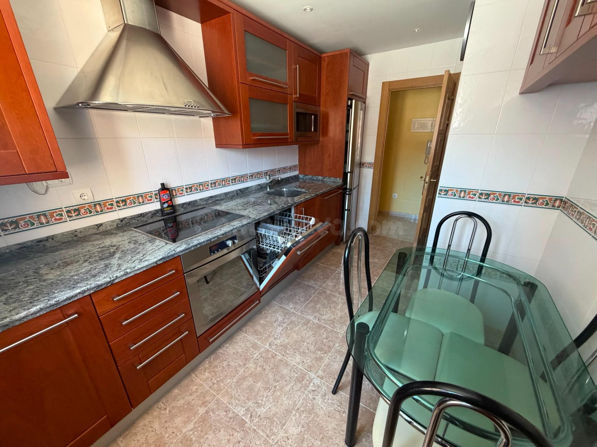 BAJO EN VENTA EN FUENSALDAÑA - foto 4