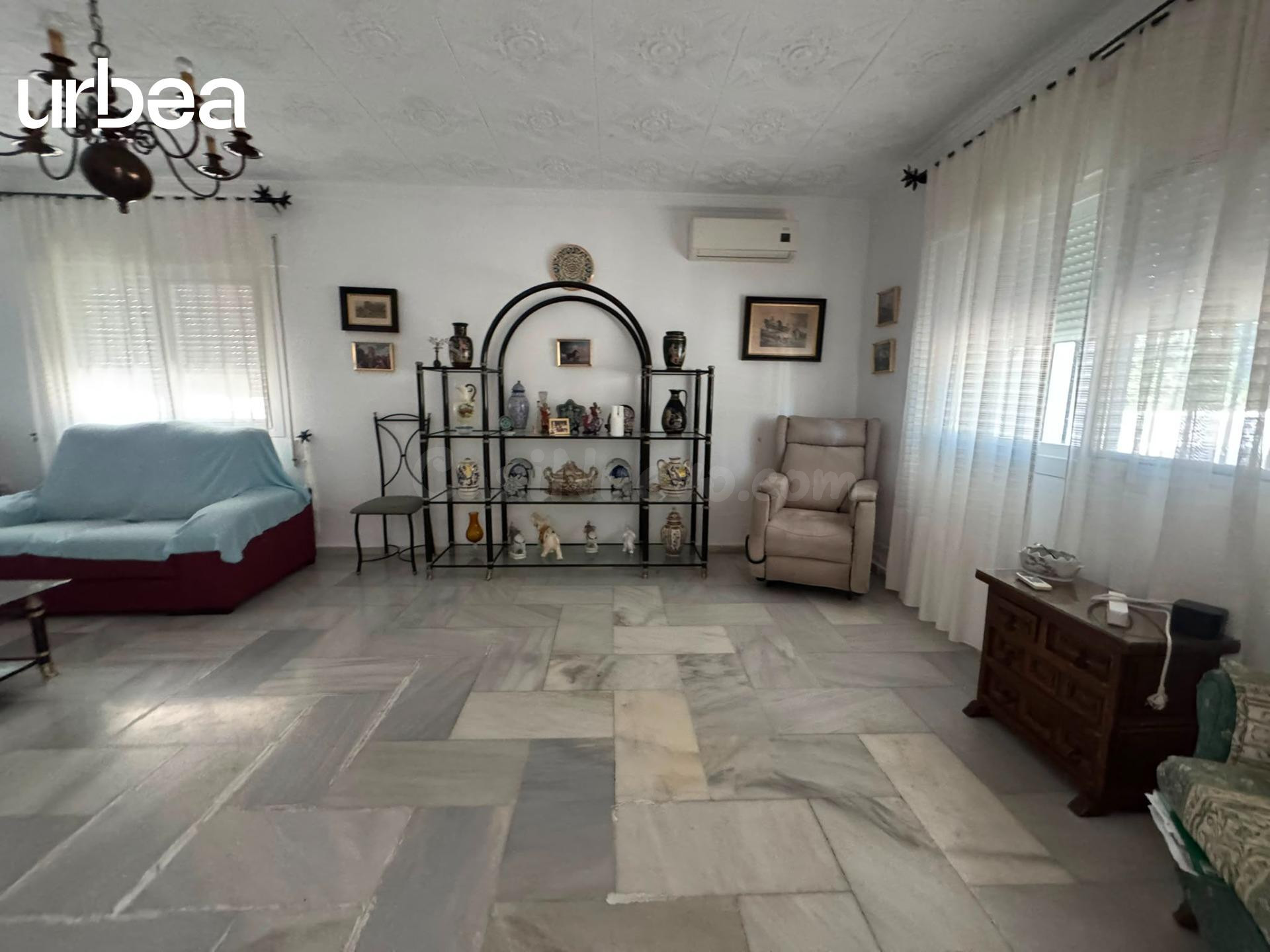 Casa independiente con amplia parcela en Carretera de Álora  - foto 4