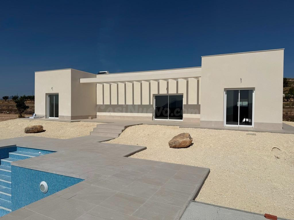 Villas de Obra Nueva en Pinoso en parcelas rústicas - foto 3