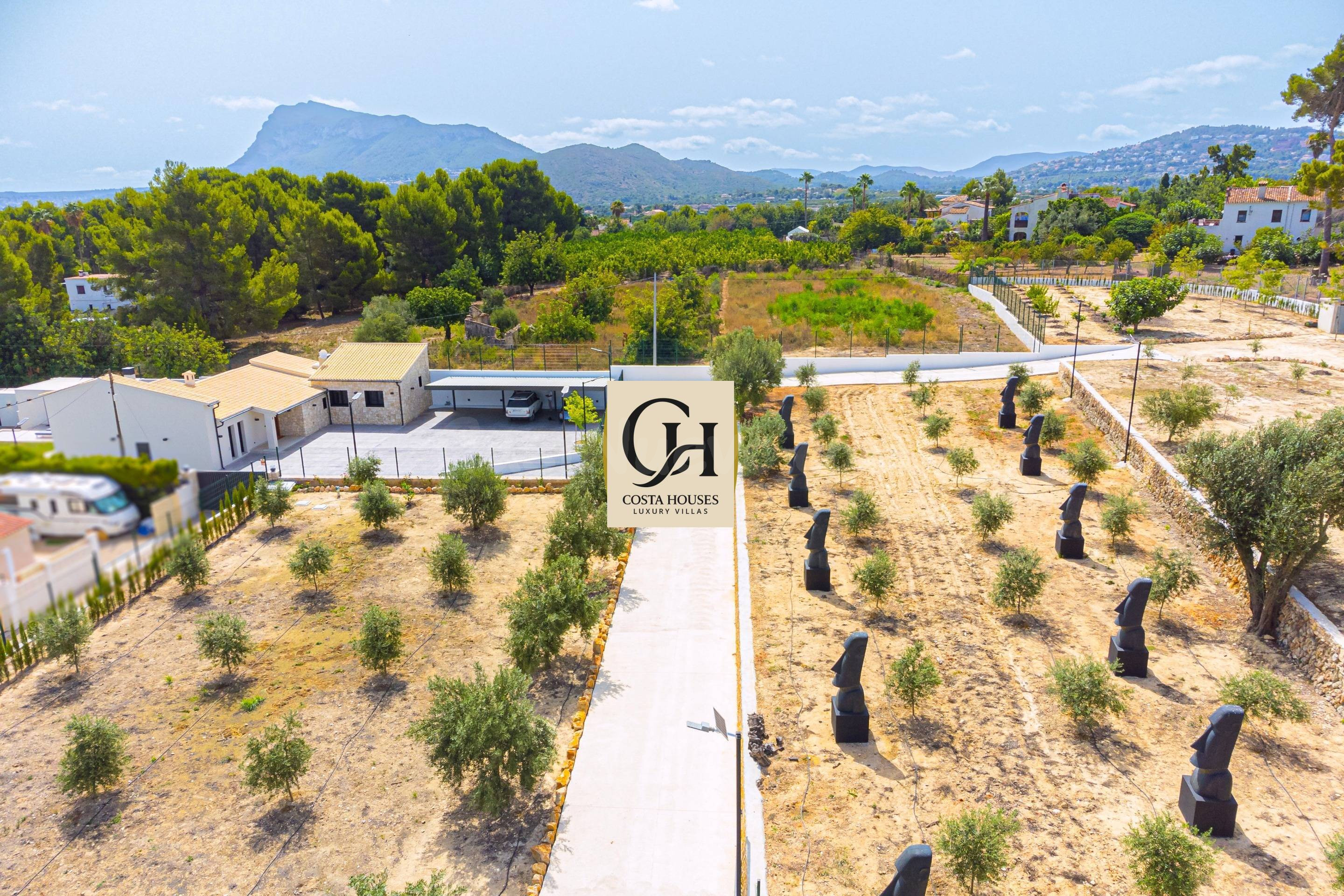 #1 · INMOBILIARIA EXPERTA en FINCAS CON ENCANTO en Denia & C