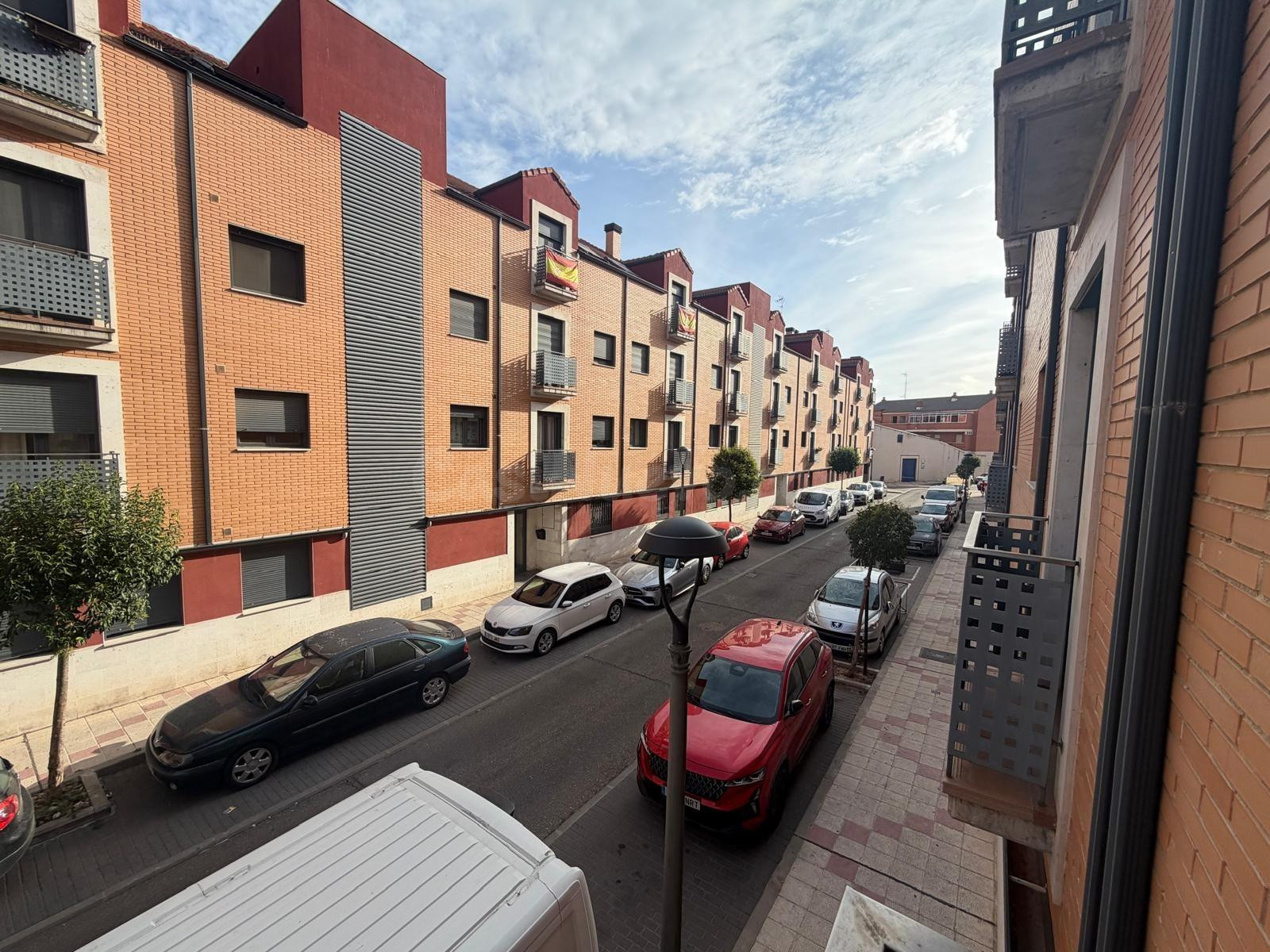 PISO EN VENTA CALLE ALFREDO MARTIN SANTOVENIA DE PISUERGA