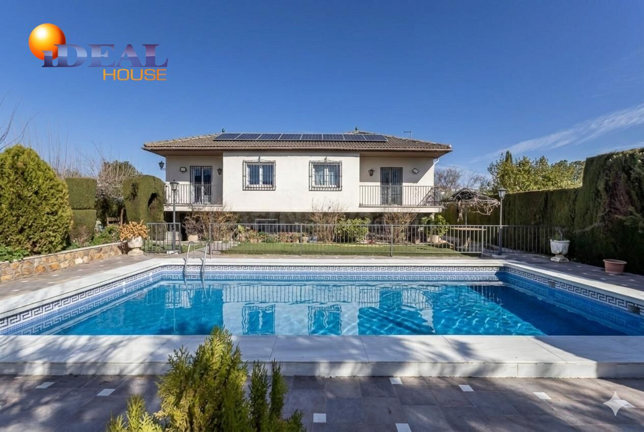 CHALET CON PARCELA URBANIZABLE