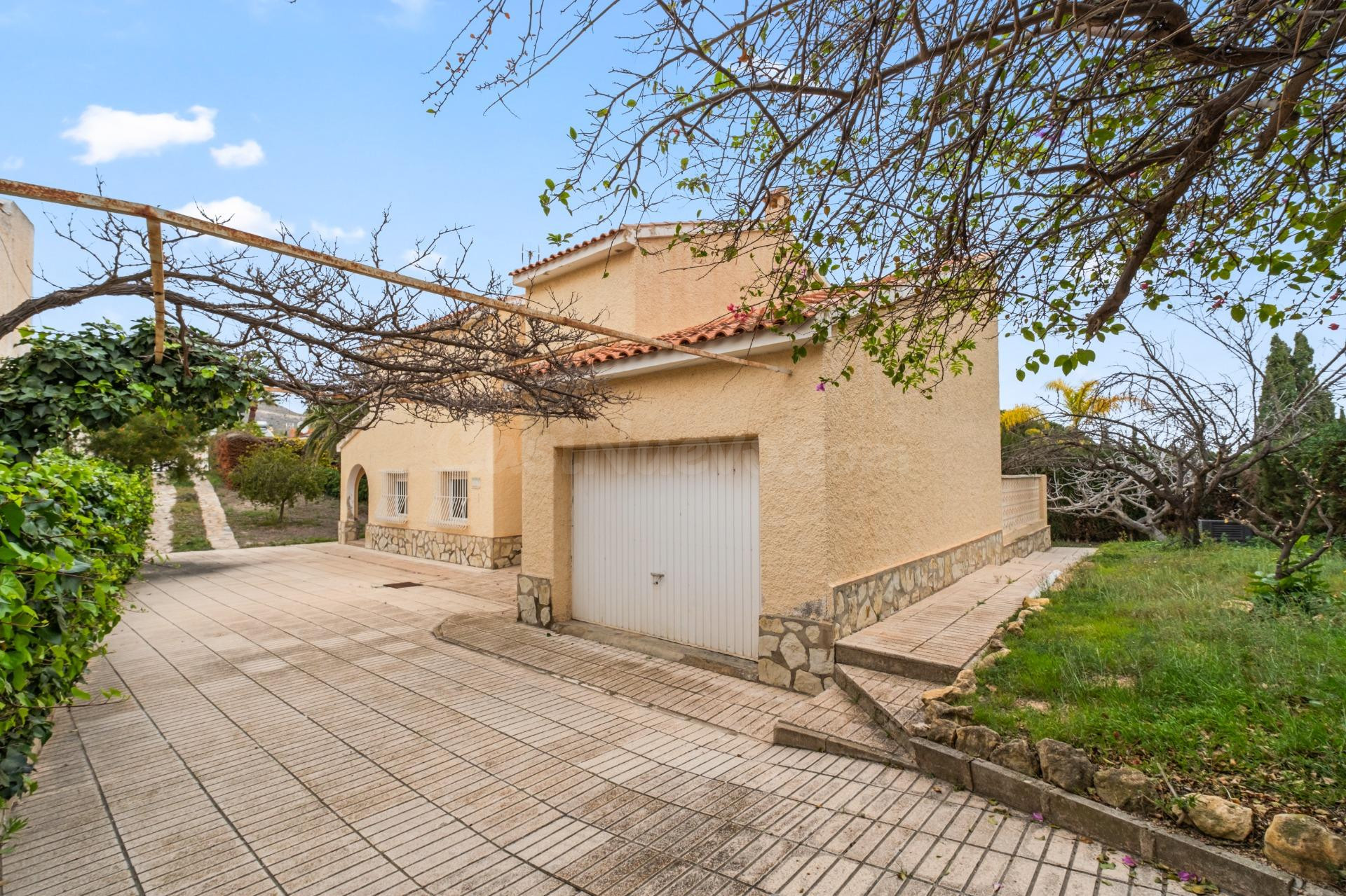 CHALET EN URBANIZACIÓN - foto 5
