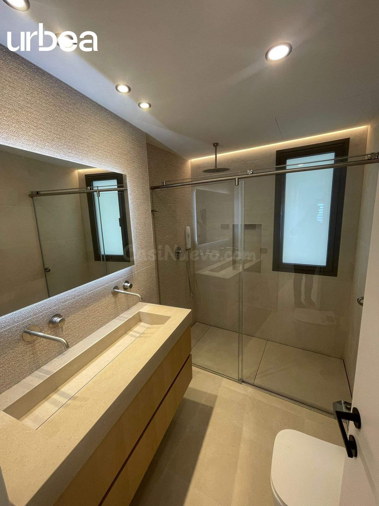 ALQUILER LIMONAR!! TRIPLEX  DE OBRA NUEVA CON VISTA AL MAR C - foto 4