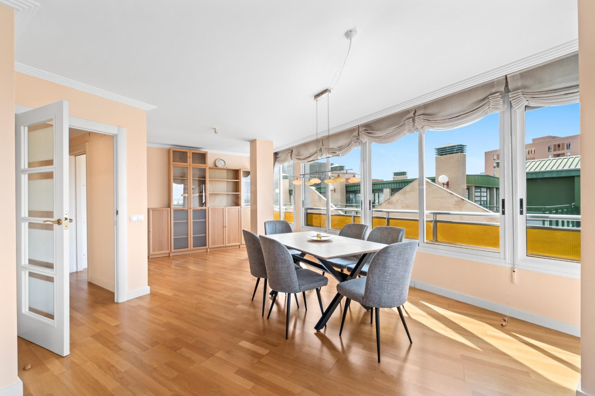 MARAVILLOSO ATICO/DUPLEX EN LA FLORIDA - foto 4