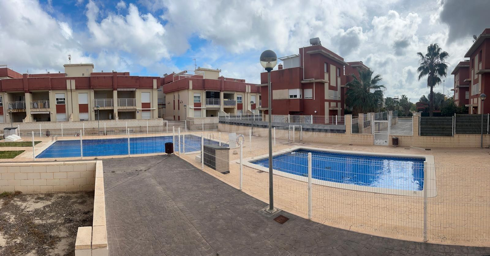 Complejo Residencial Regenerado en Lomas de Cabo Roig - Apar - foto 3