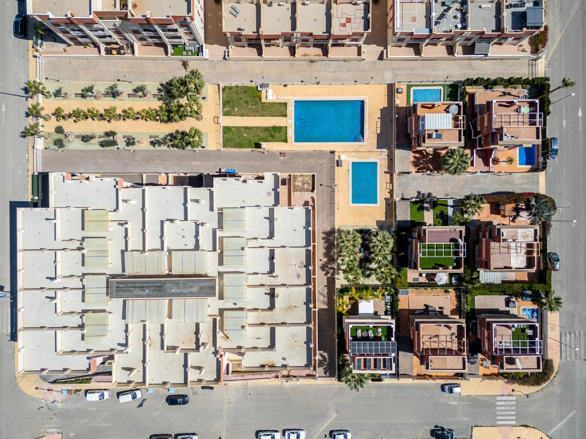 Complejo Residencial Regenerado en Lomas de Cabo Roig - Apar - foto 5