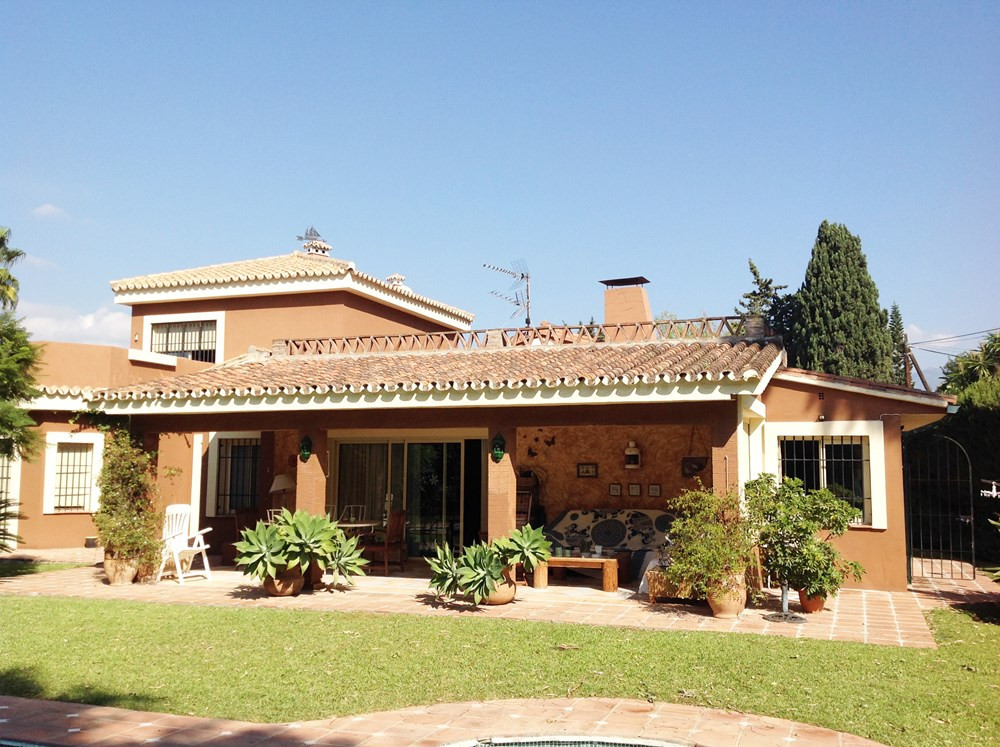 LA VILLA ES UNA PRECIOSA CASA MUY CERCA DE LA PLAYA - foto 2