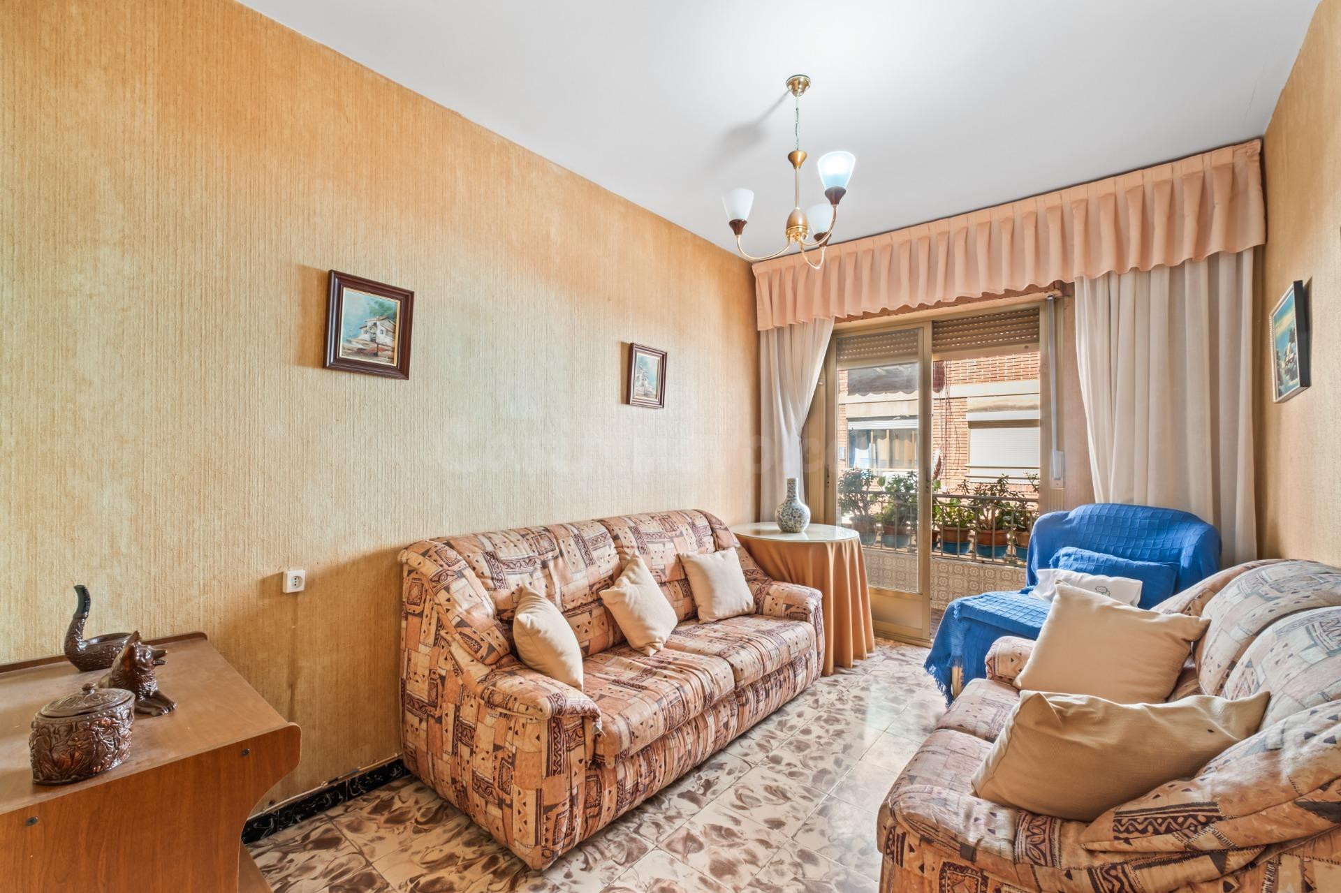 VIVIENDA CON GRAN POTENCIAL - foto 2
