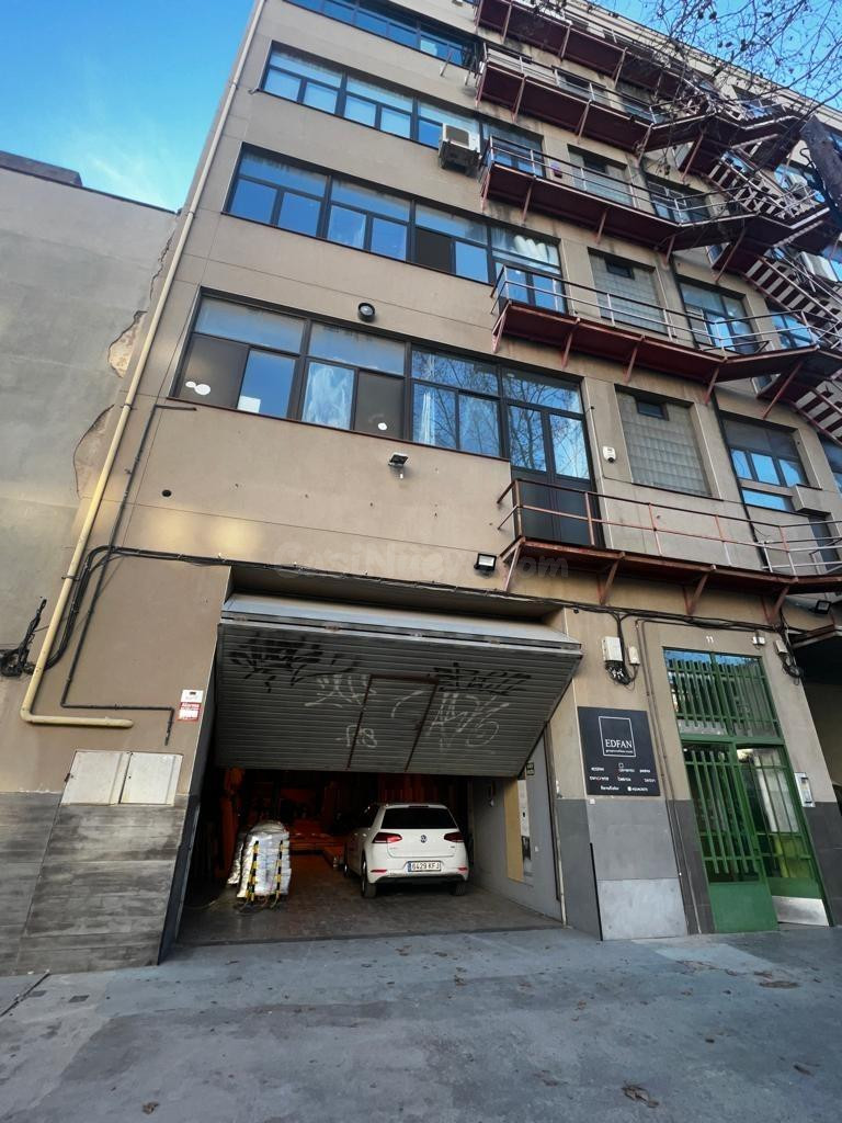 Nave industrial 521m² en venta - Trajana