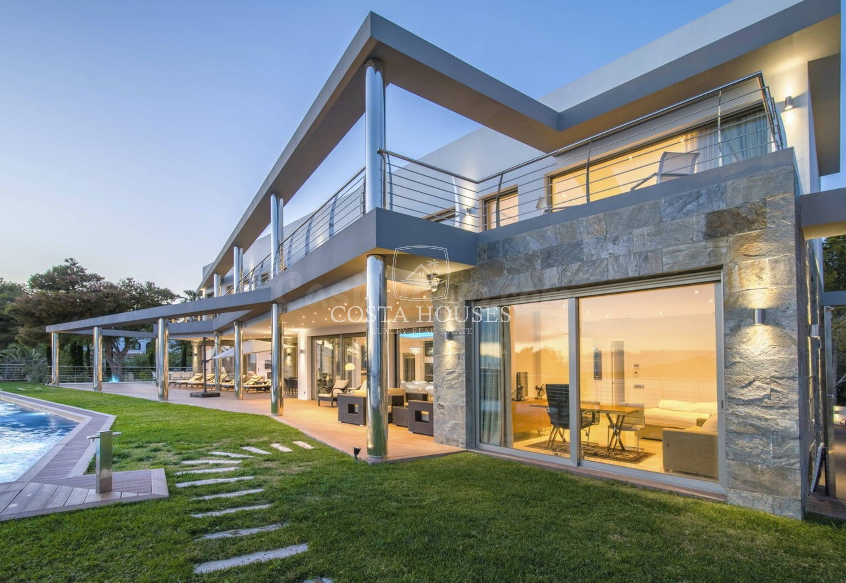 ❶ VILLA HORIZON - Impresionante Propiedad de Lujo en Primera - foto 2
