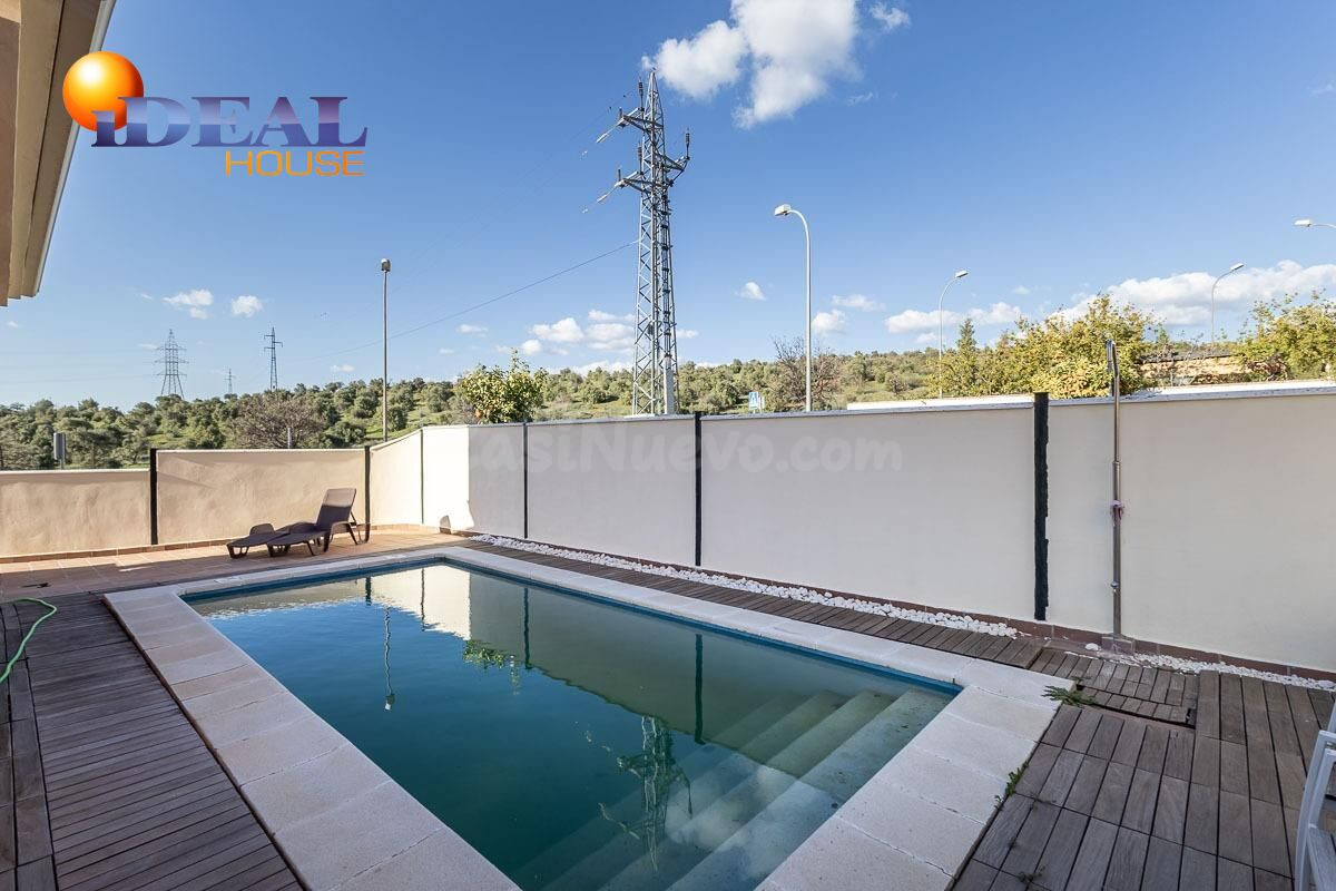 Casa pareada con piscina y vistas despejadas en Huétor Vega - foto 5