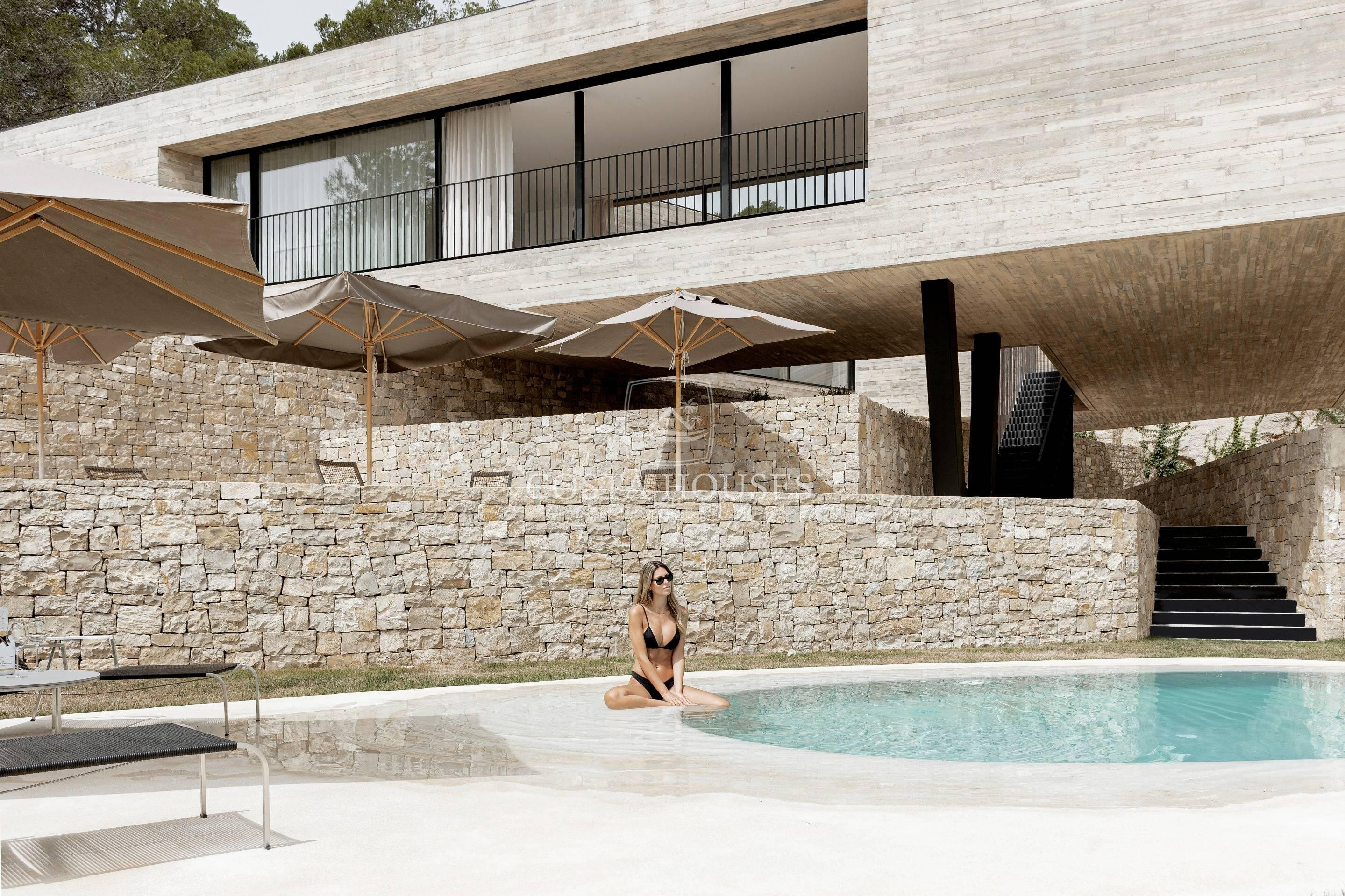 ᑕ❶ᑐ VILLA CONCRETE - VILLA DE DISEÑO CON VISTAS AL MAR EN BE - foto 2