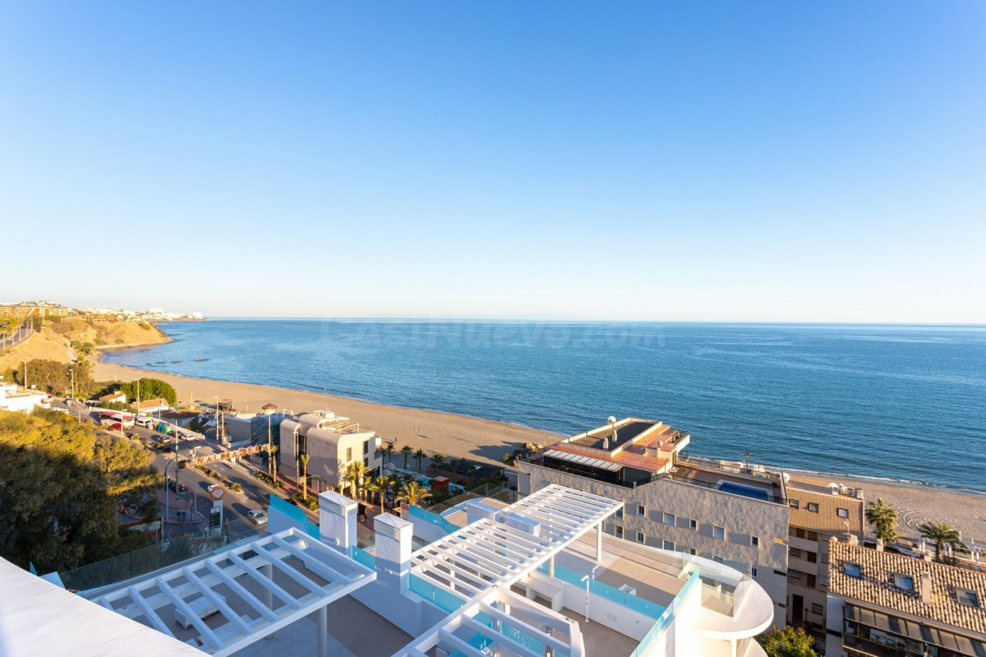 ATICO CON SOLARIUM Y VISTAS DE ENSUEÑO- NO PIERDA SU OPORTUN - foto 4