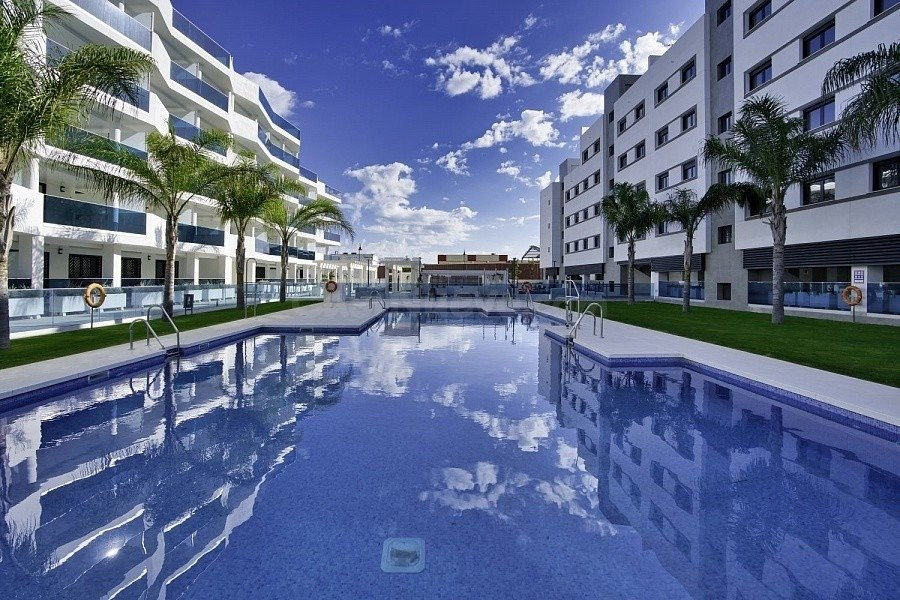 Planta baja de 3 dormitorios. Las Lagunas, Mijas Costa - Gar - foto 2