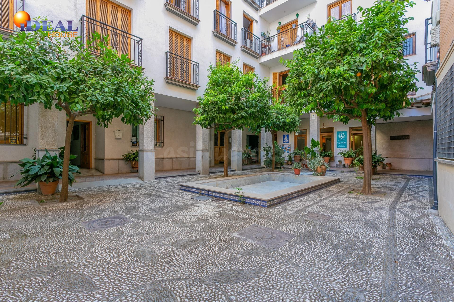 TRATESTERO EN VENTA EN EL CENTRO DE GRANADA - foto 4