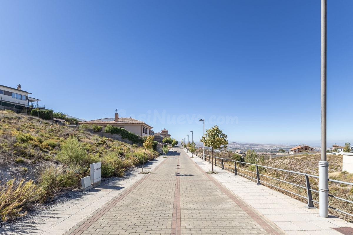 Solar en venta en la Zubia
