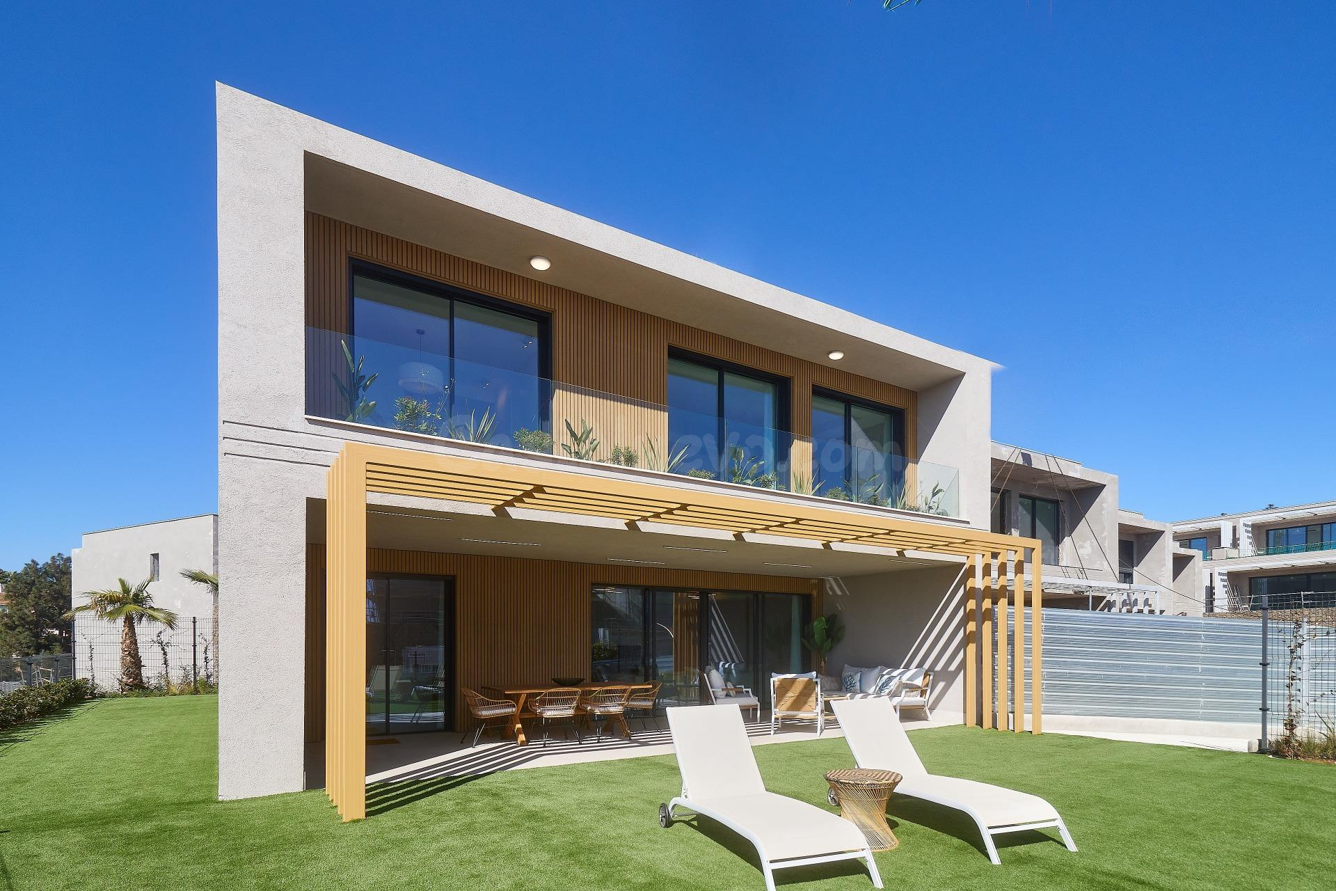 OBRA NUEVA- ESPECTACULARES ADOSADOS- 3 habitaciones- PISCINA
