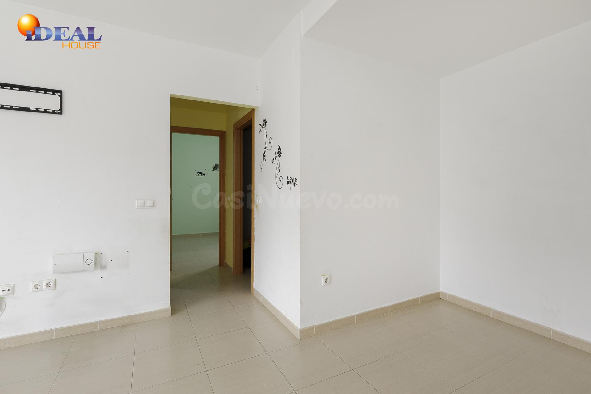 SE VENDE PISO VPO EN PINOS PUENTE – JUNTO AL CUARTEL DE LA G - foto 3
