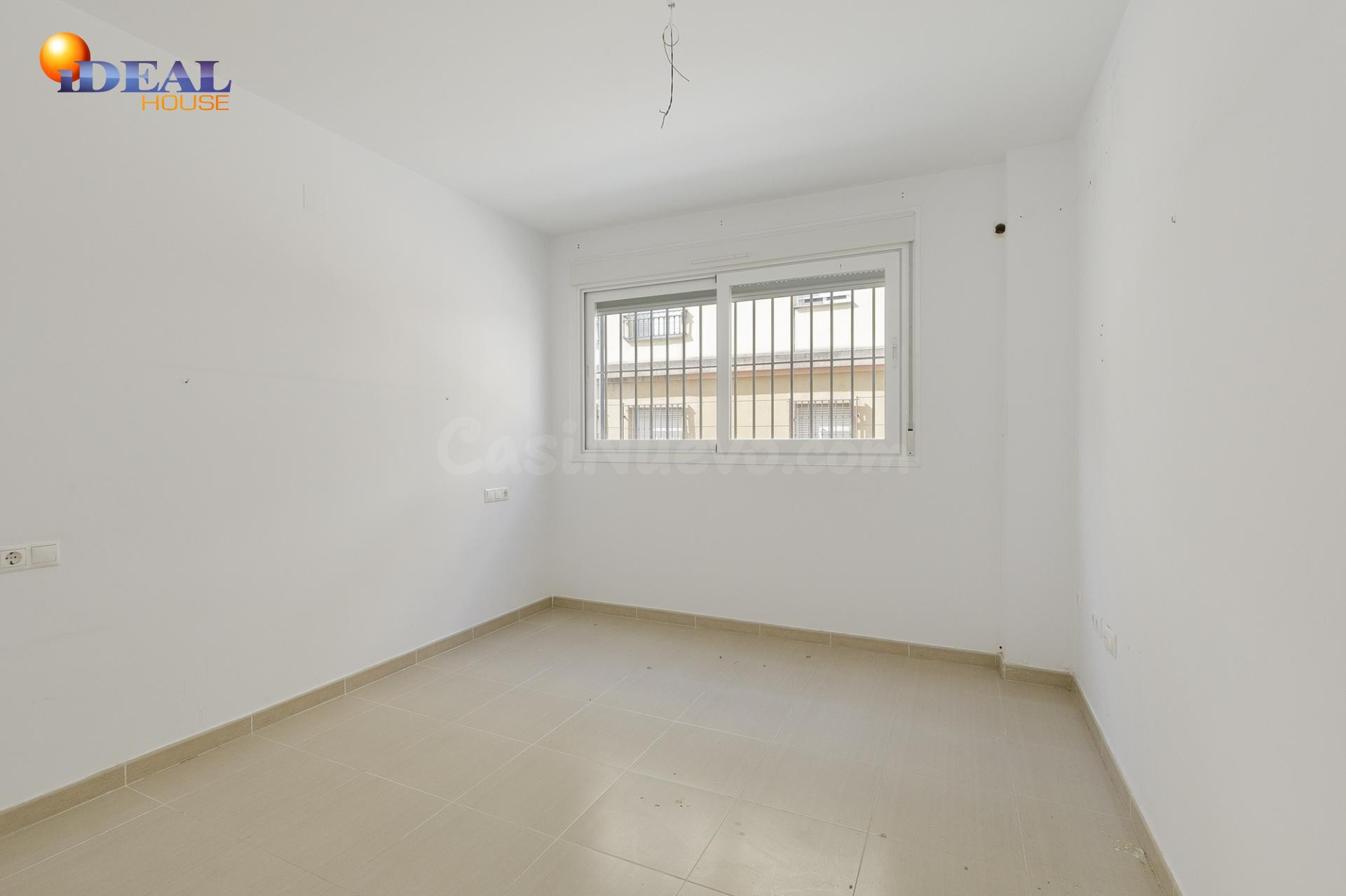 Se vende VPO en Pinos Puente - Junto al cuartel de la Guardi - foto 5