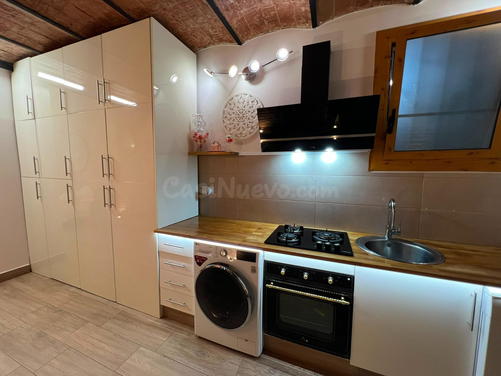 BAJOS DUPLEX EN POBLE SEC - foto 5