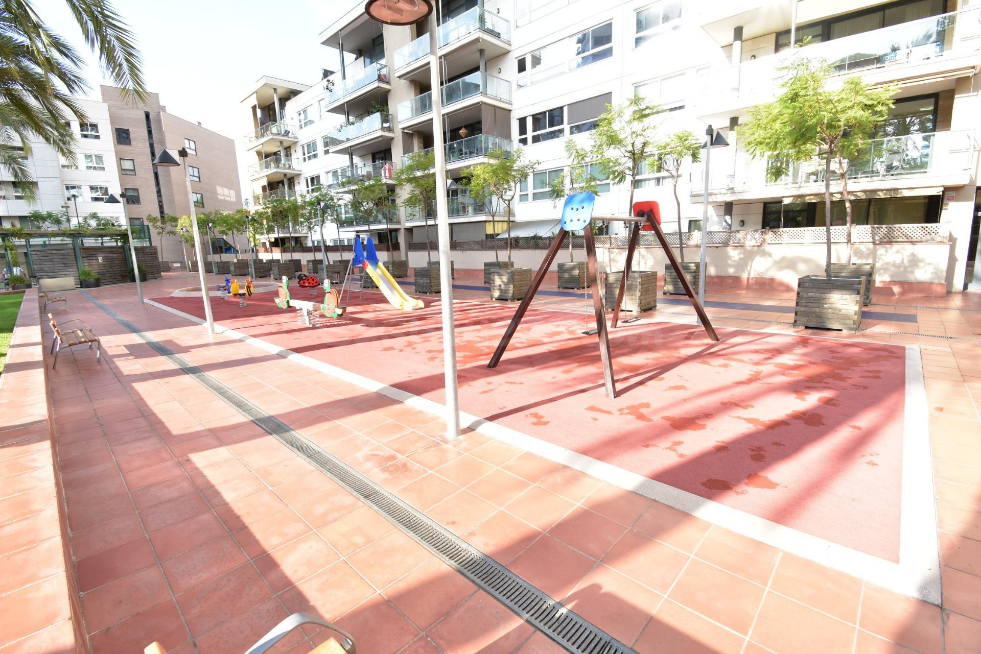 Piso 4 habitaciones 138m² en venta - Diagonal Mar i el Front - foto 3